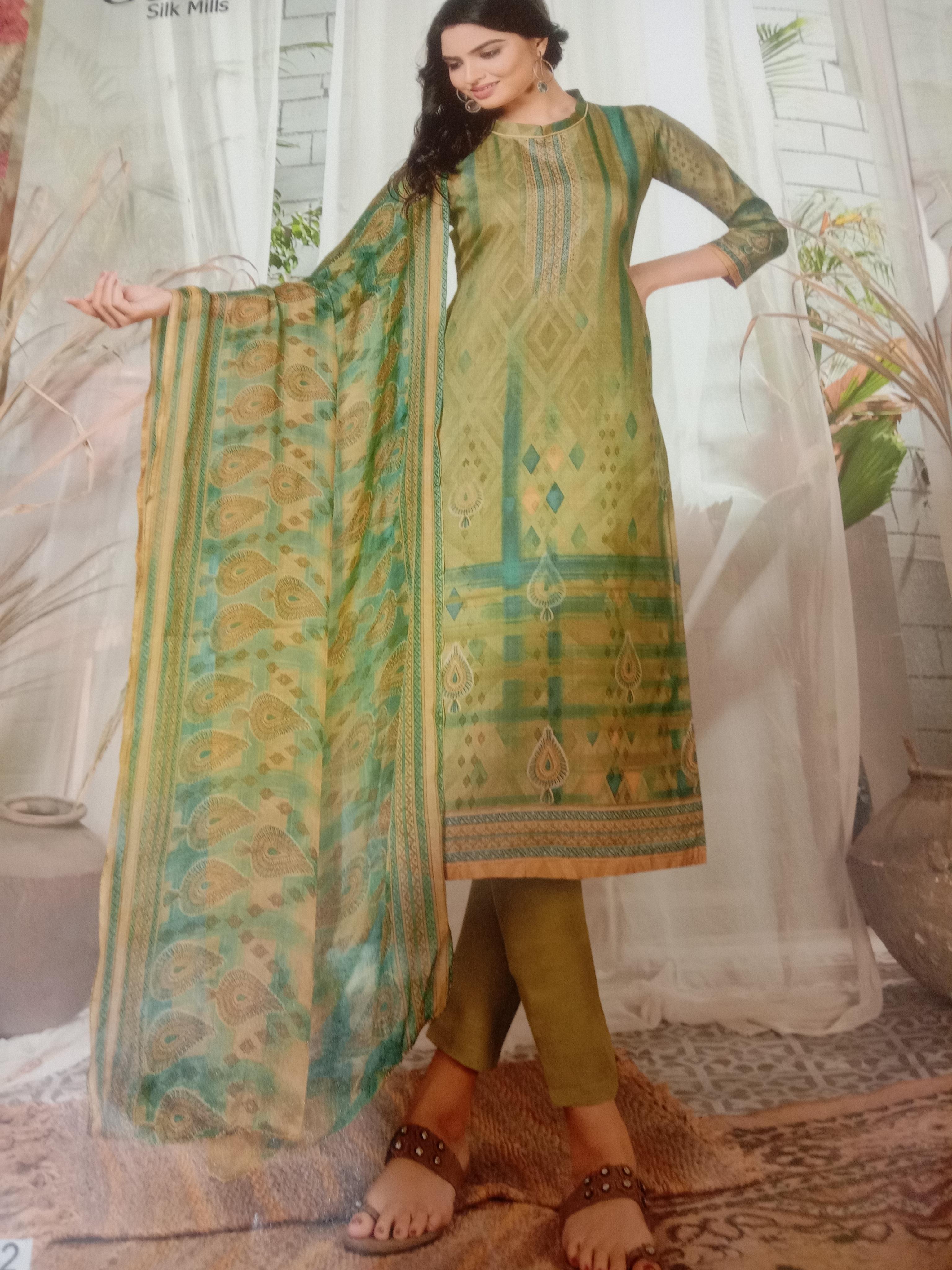 suite dupatta shalwar in chiffon - 18032357 - Standard Image - 1