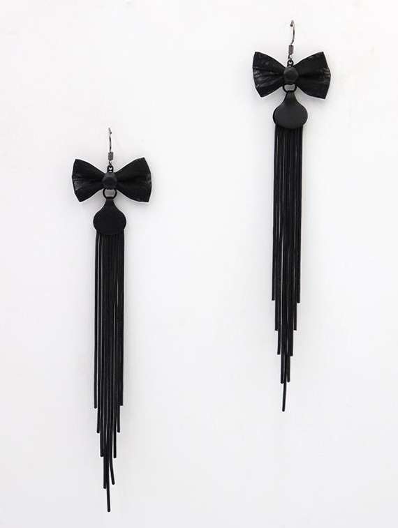  black embellished earring