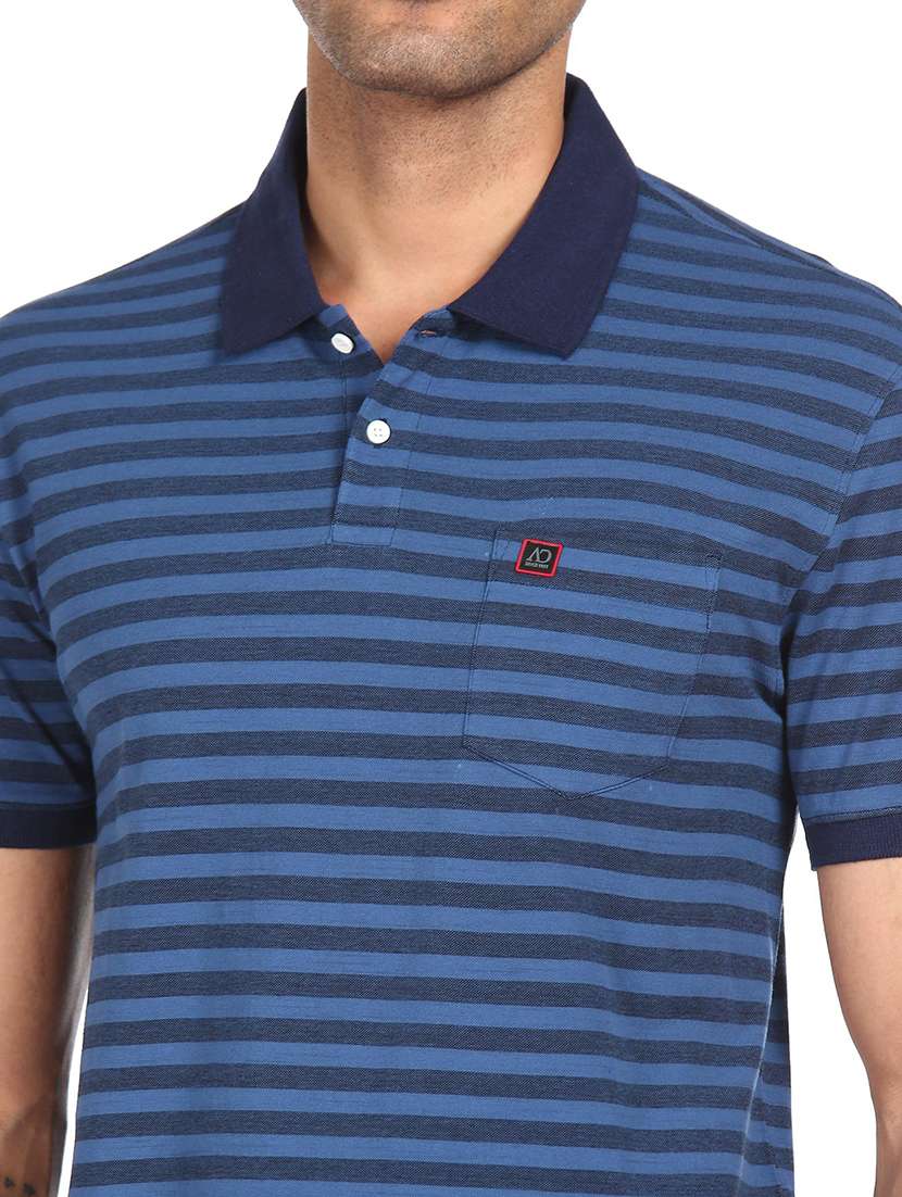 navy-blue striped polo t-shirt - 18038551 -  Standard Image - 4