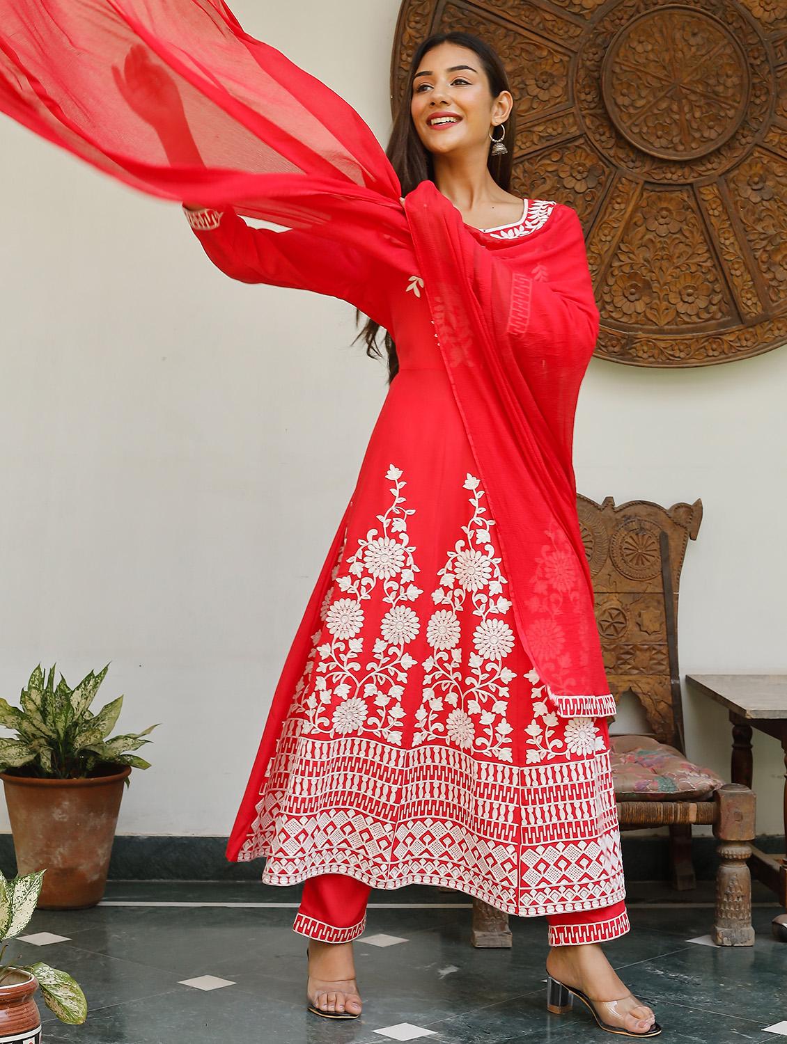 embroidered suit set - 18040087 - Standard Image - 1