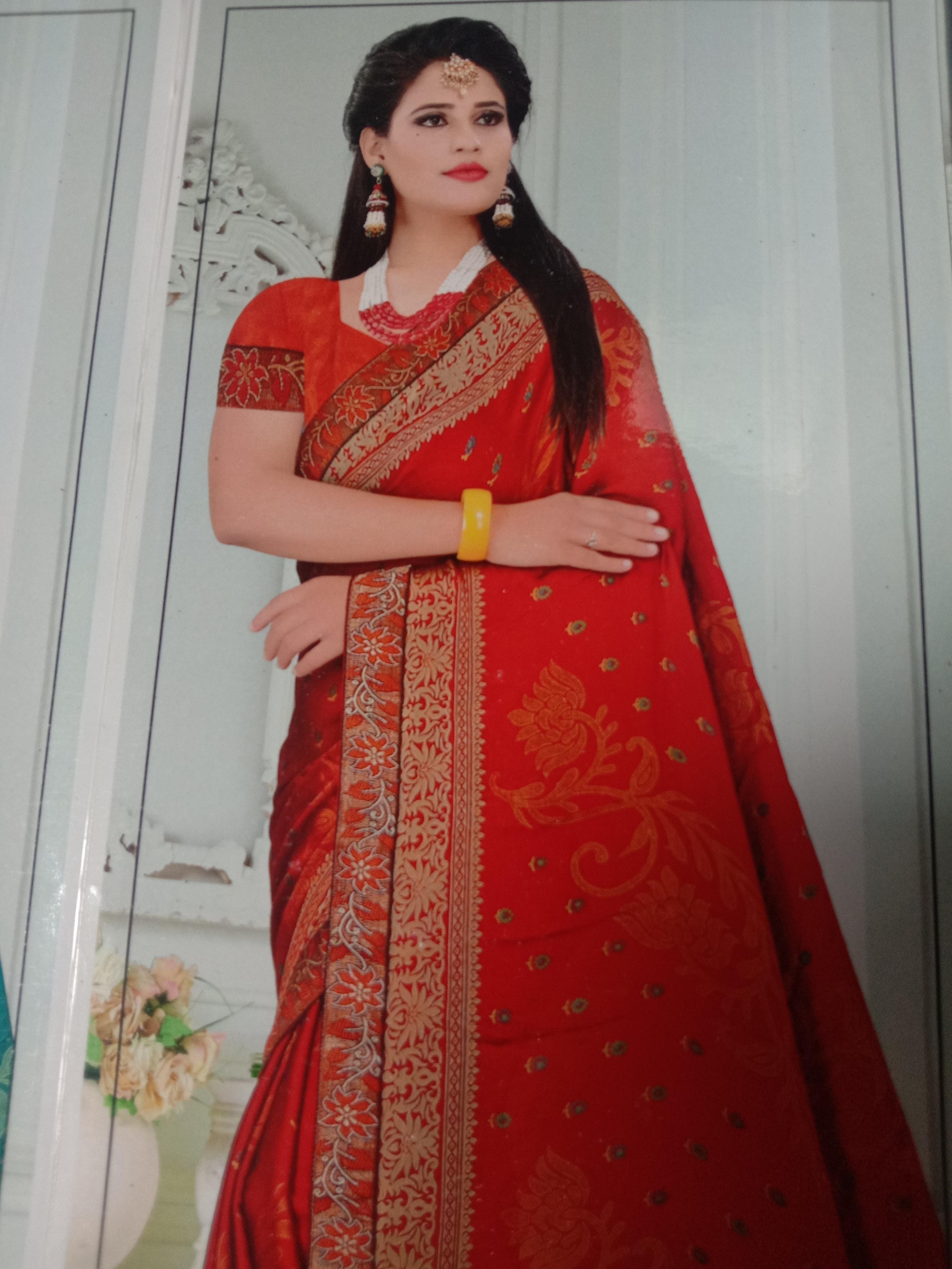 sarees in the silk  - 18041326 -  Standard Image - 1