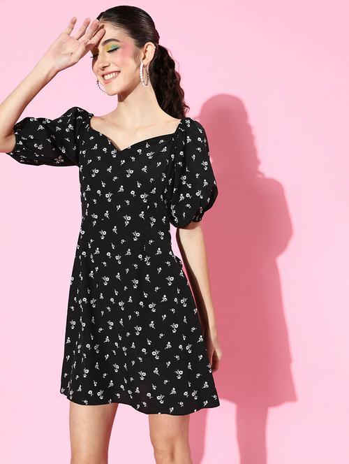 women's  floral dress - 18041388 -  Standard Image - 0