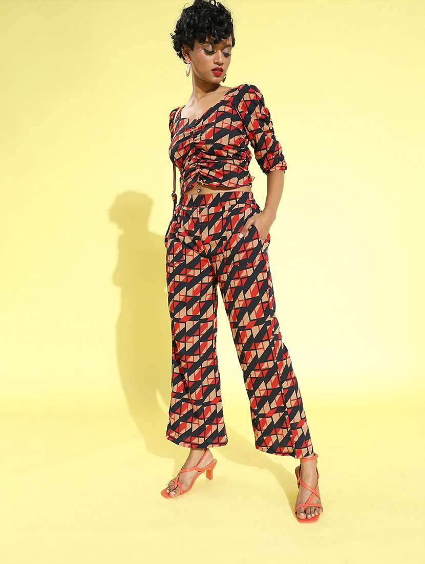 sweetheart neck crop trouser set