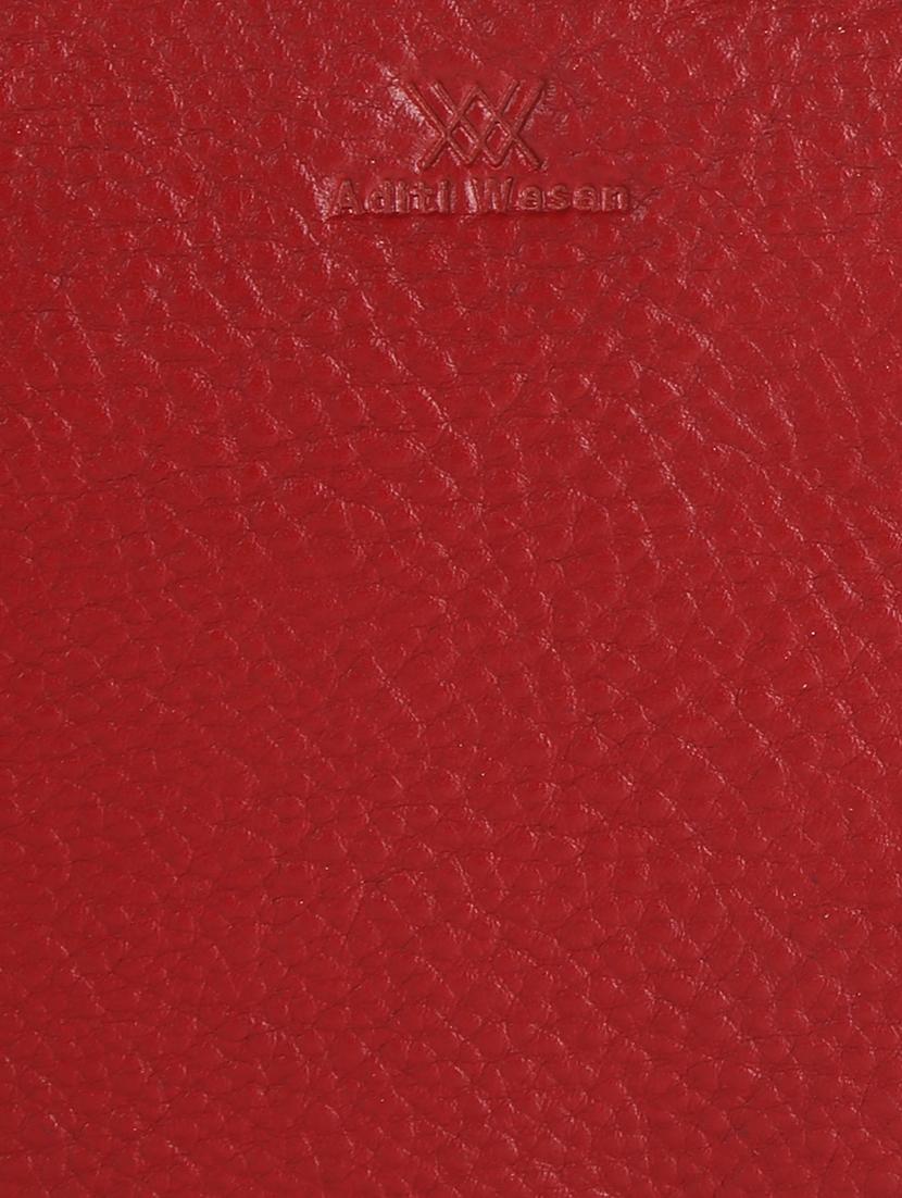 red leather wallet - 18042403 - Standard Image - 4