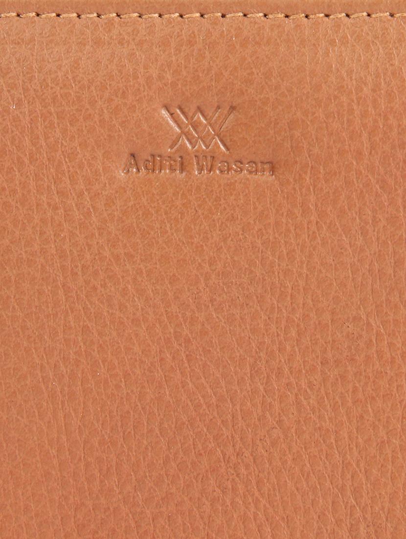 brown leather wallet - 18042404 - Standard Image - 4