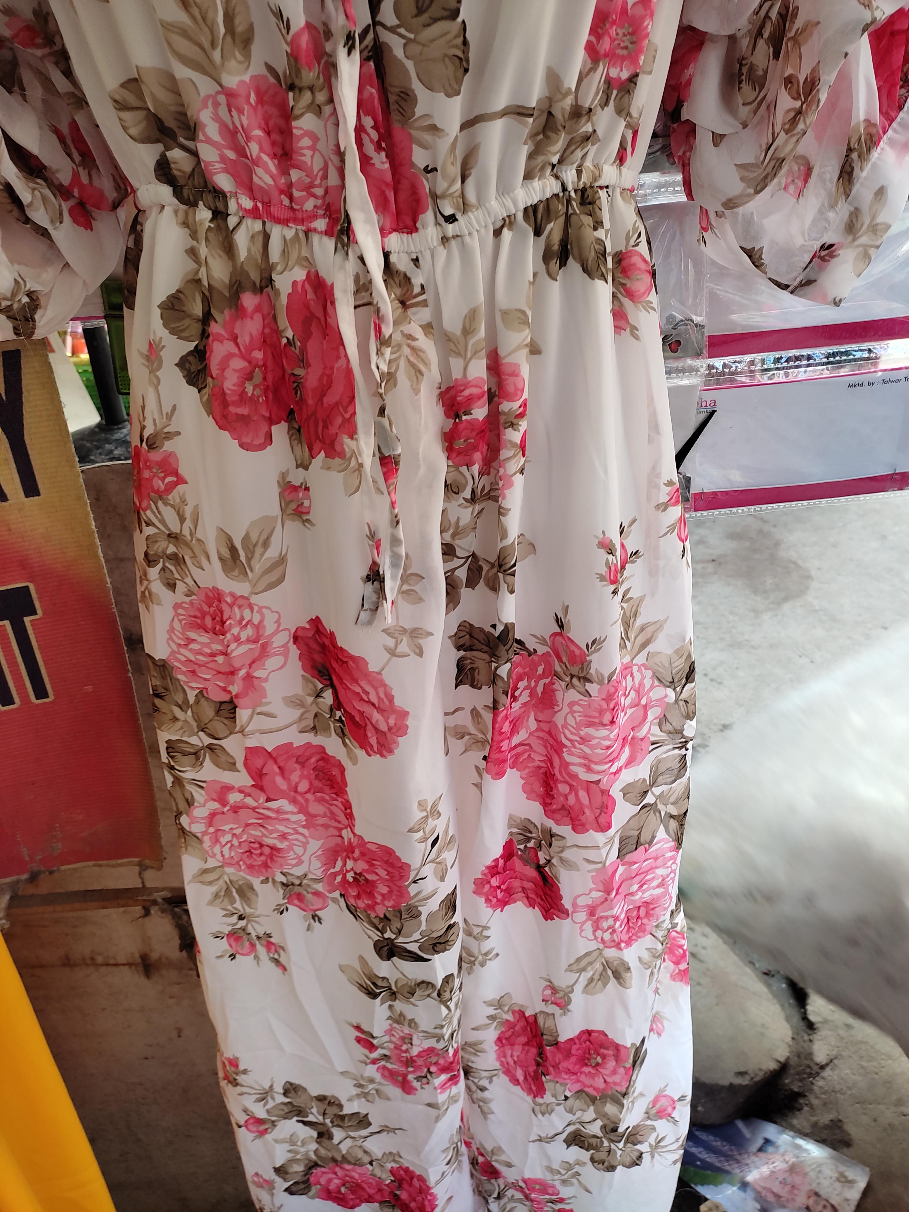 ladies dress - 18042816 - Standard Image - 1