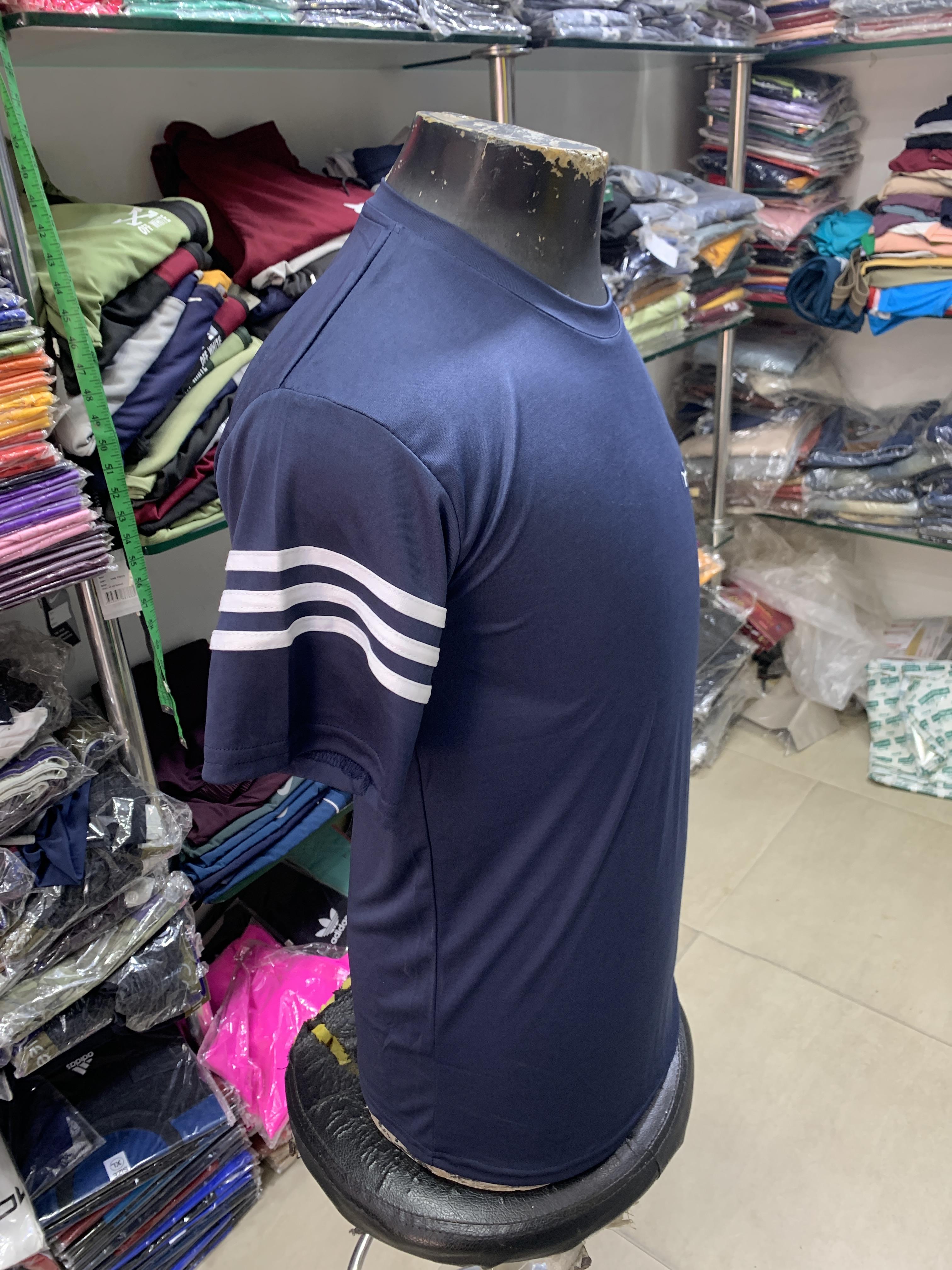 t shirt  - 18043837 -  Standard Image - 1