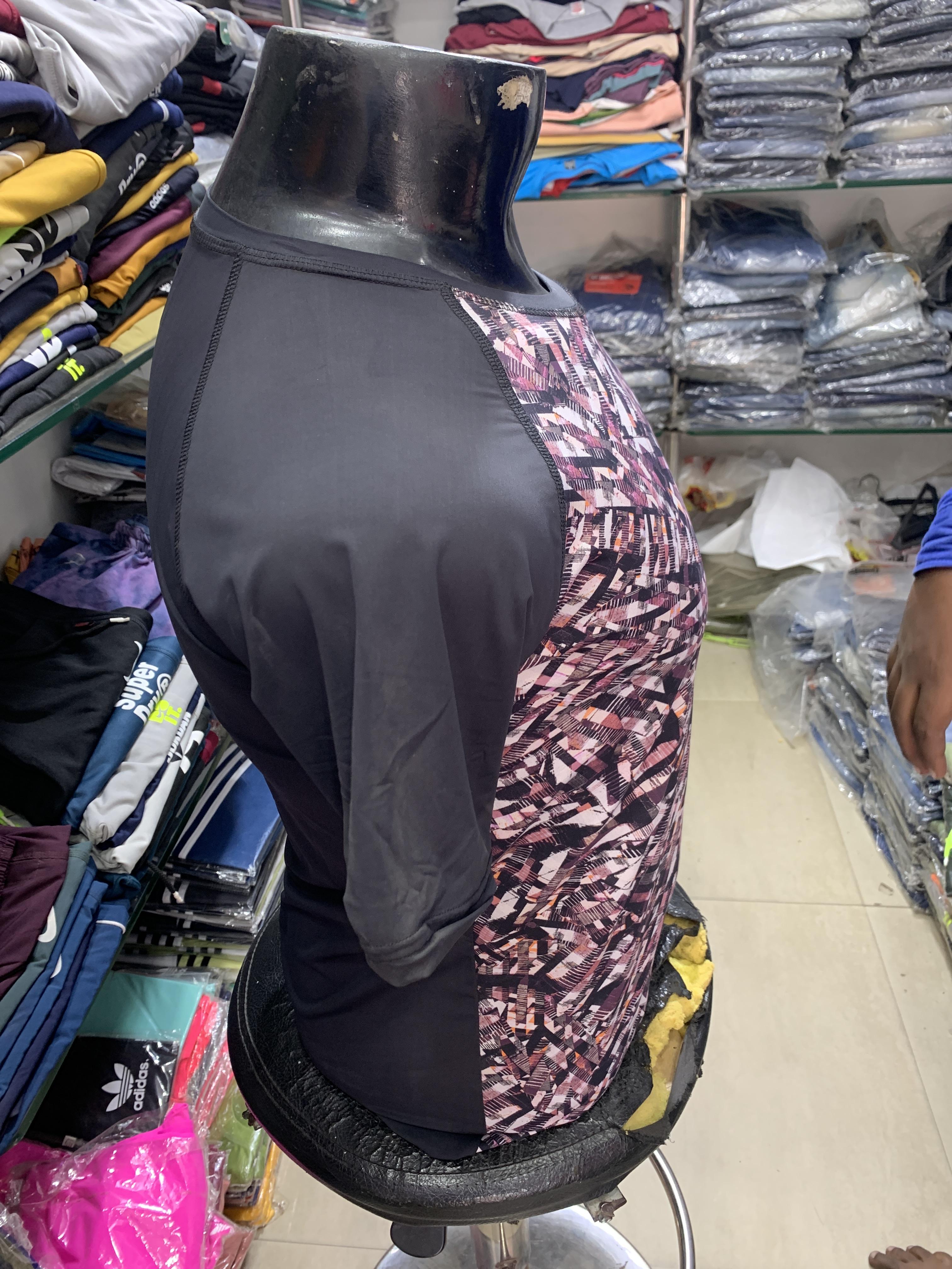 t shirt  - 18043917 -  Standard Image - 1