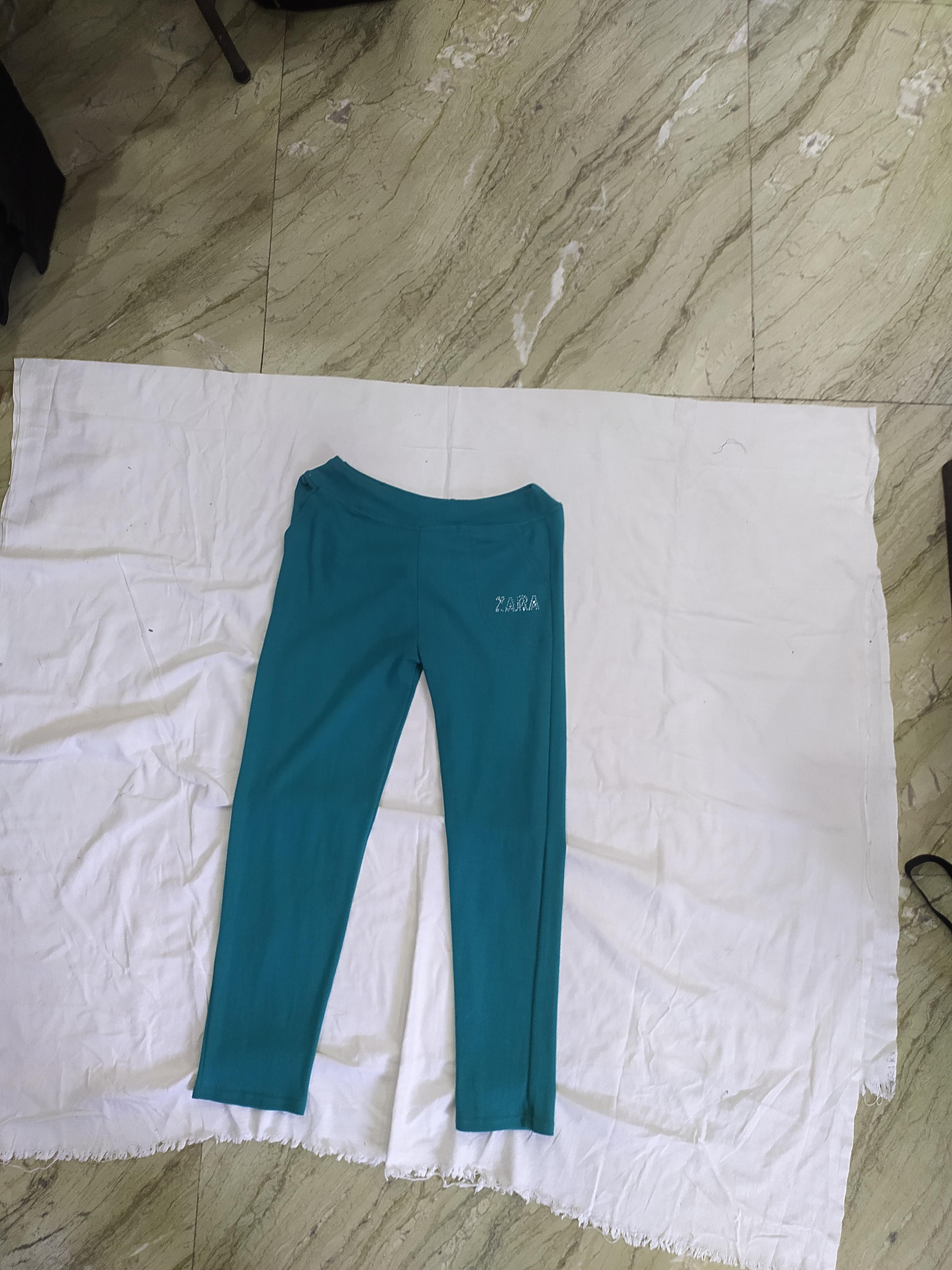 fur lower  - 18045870 -  Standard Image - 1