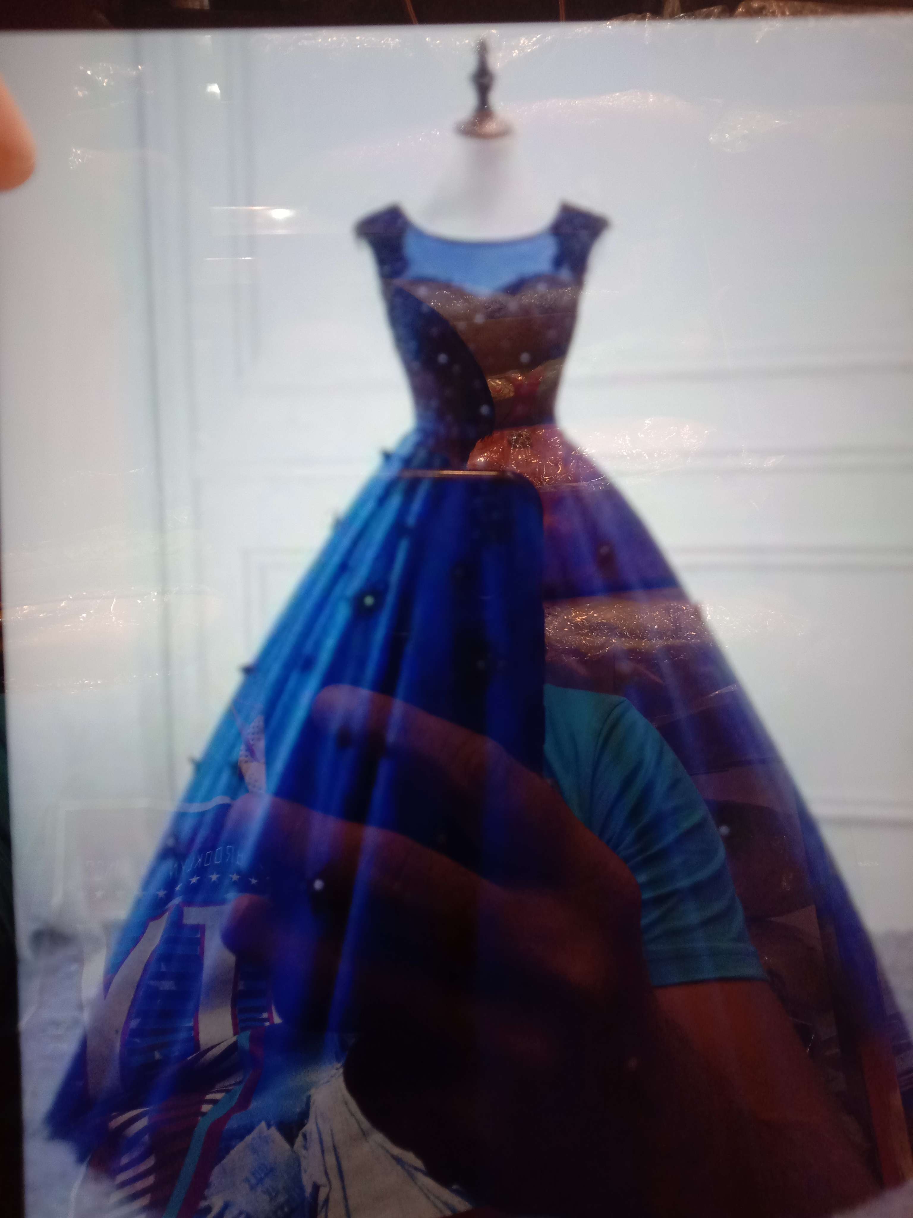 lehangas  - 18046593 -  Standard Image - 1