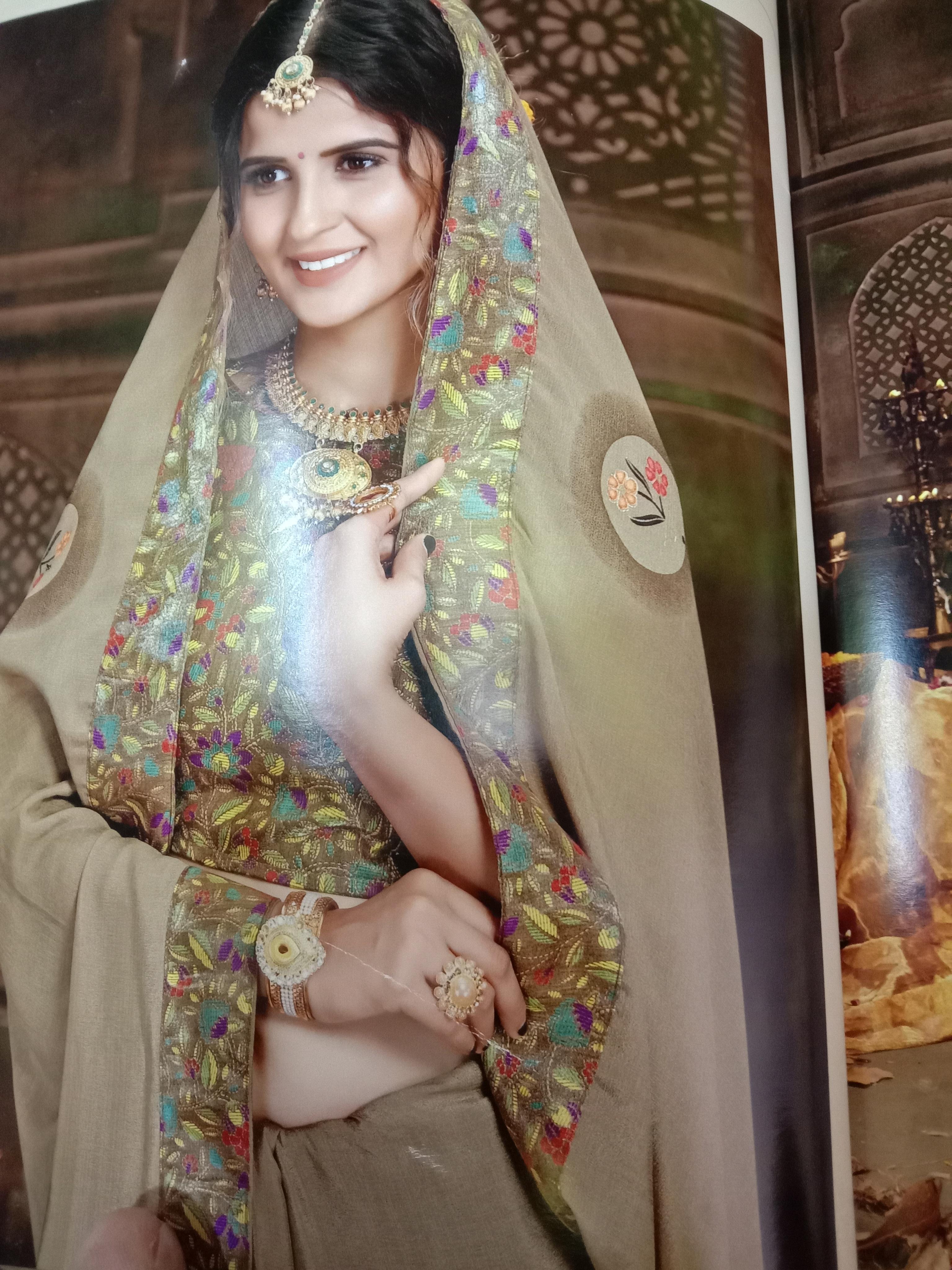 sarees in the silk - 18047593 - Standard Image - 1