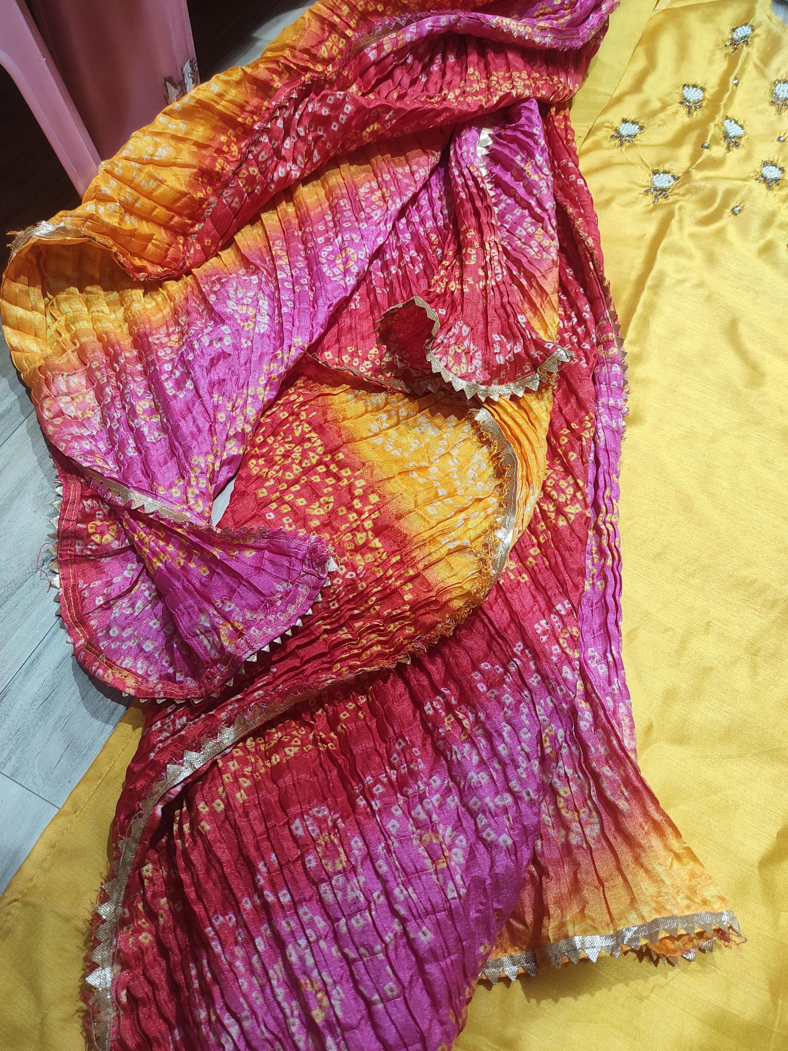 kurta and dupatta - 18049391 - Standard Image - 1