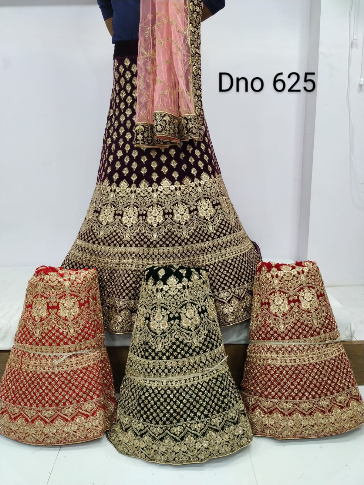 lehngas  - 18050557 -  Standard Image - 1