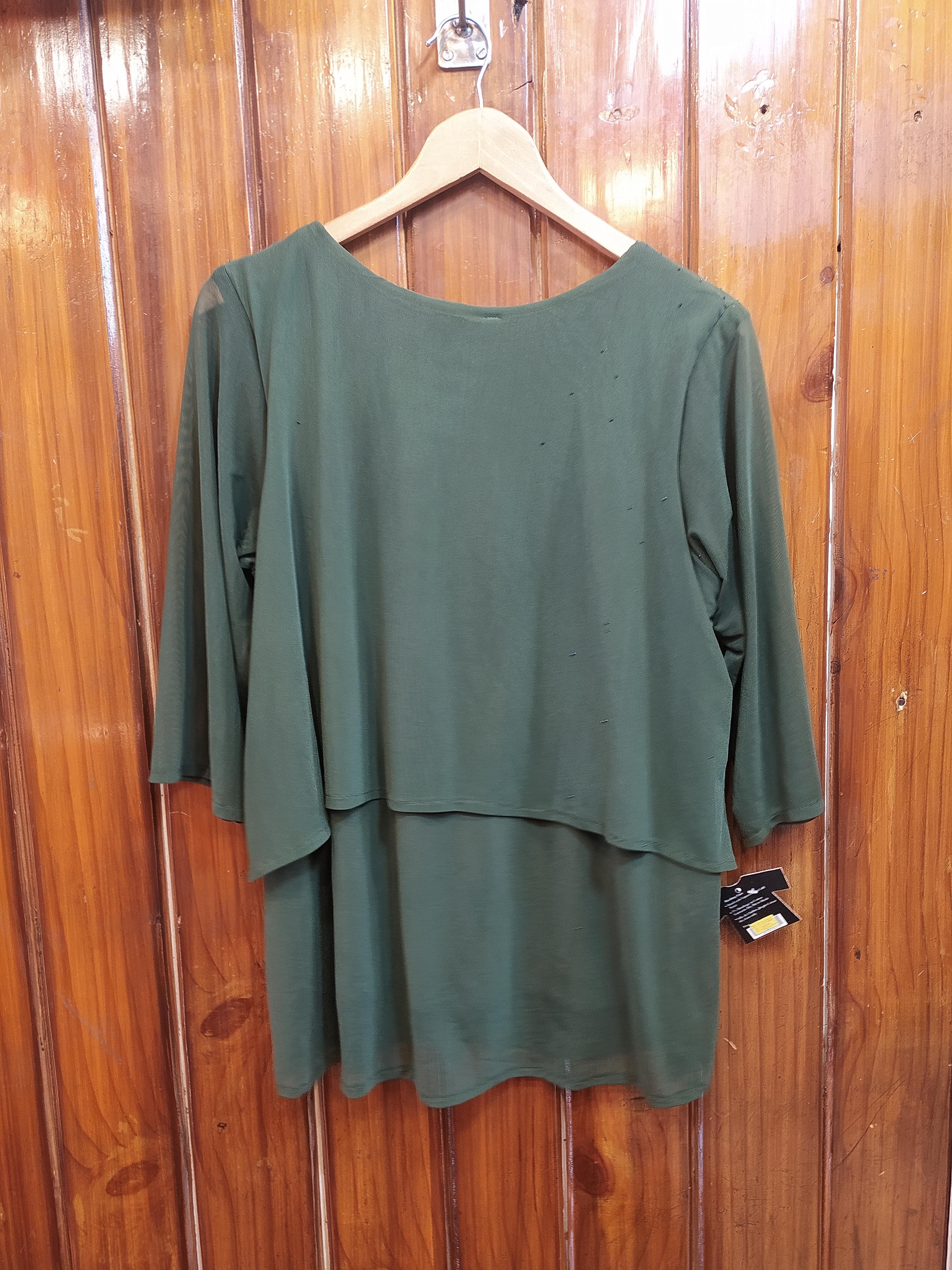 green top - 18053035 - Standard Image - 1