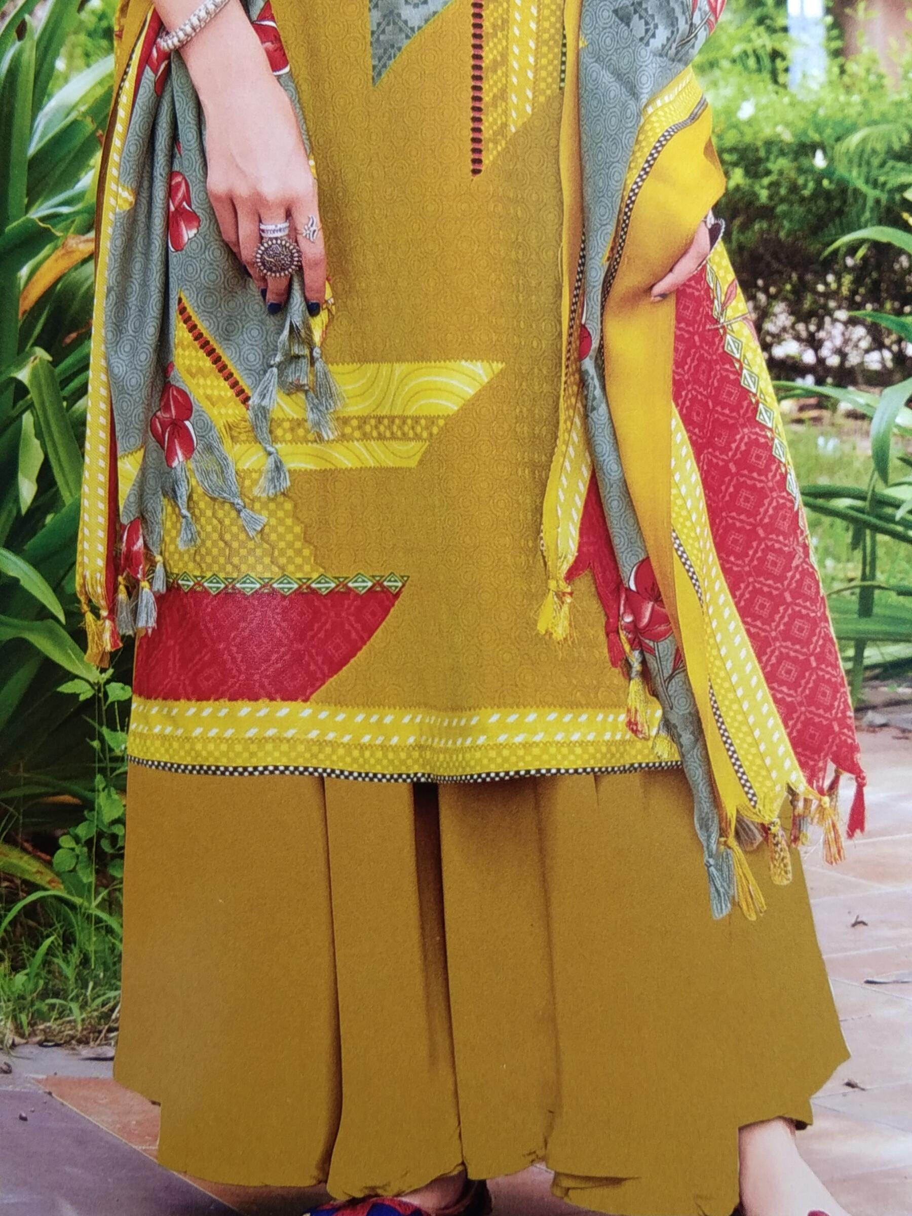 suit - 18054683 - Standard Image - 1