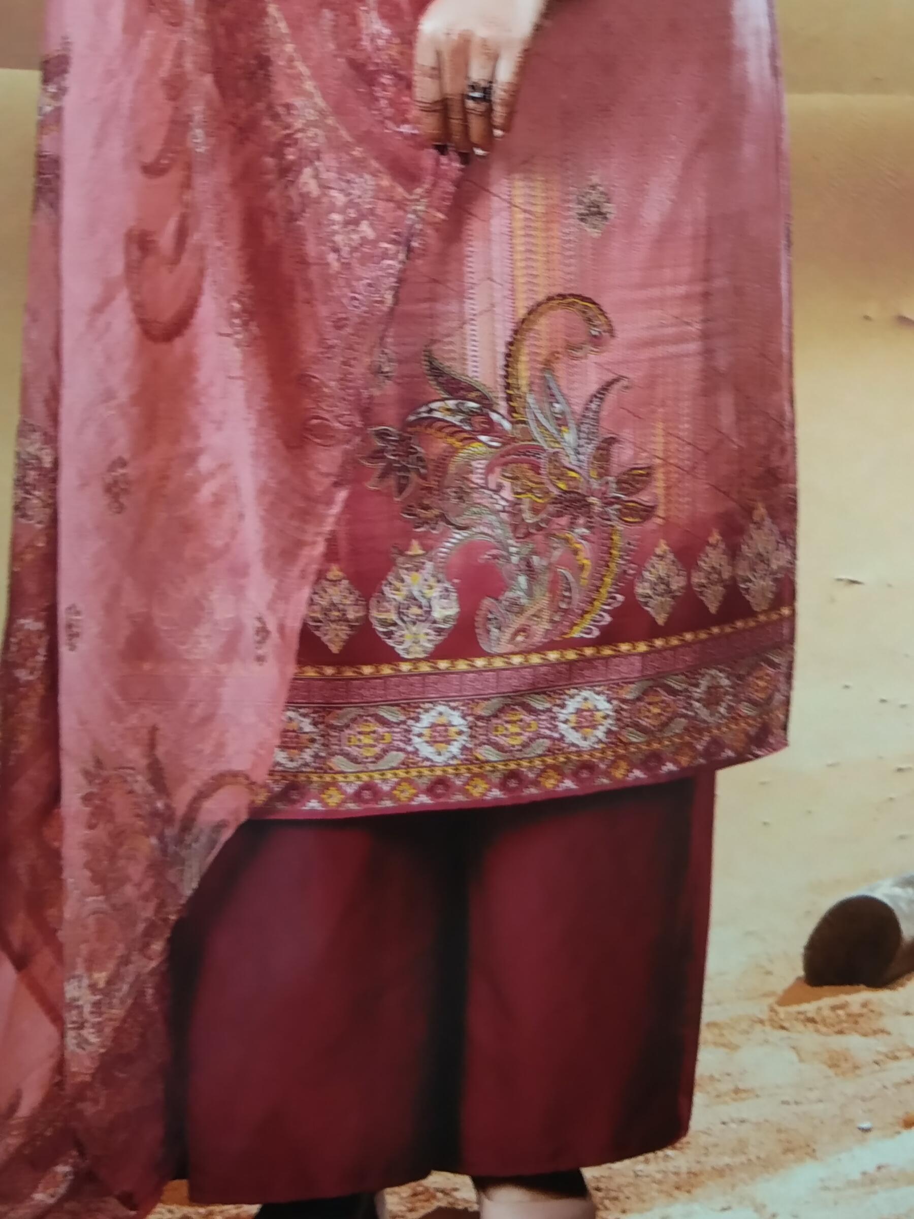 suit - 18056317 - Standard Image - 1