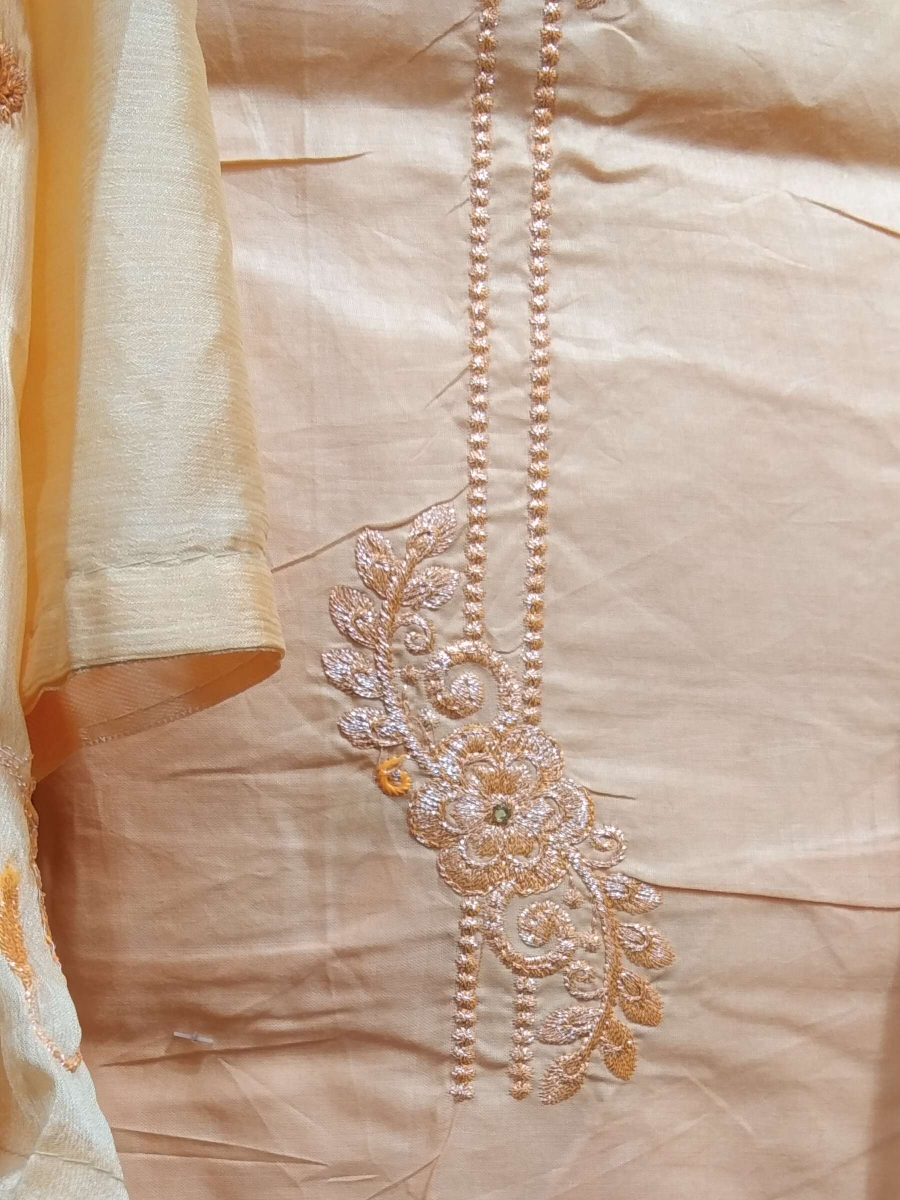 suit with dupttas  - 18058372 -  Standard Image - 1