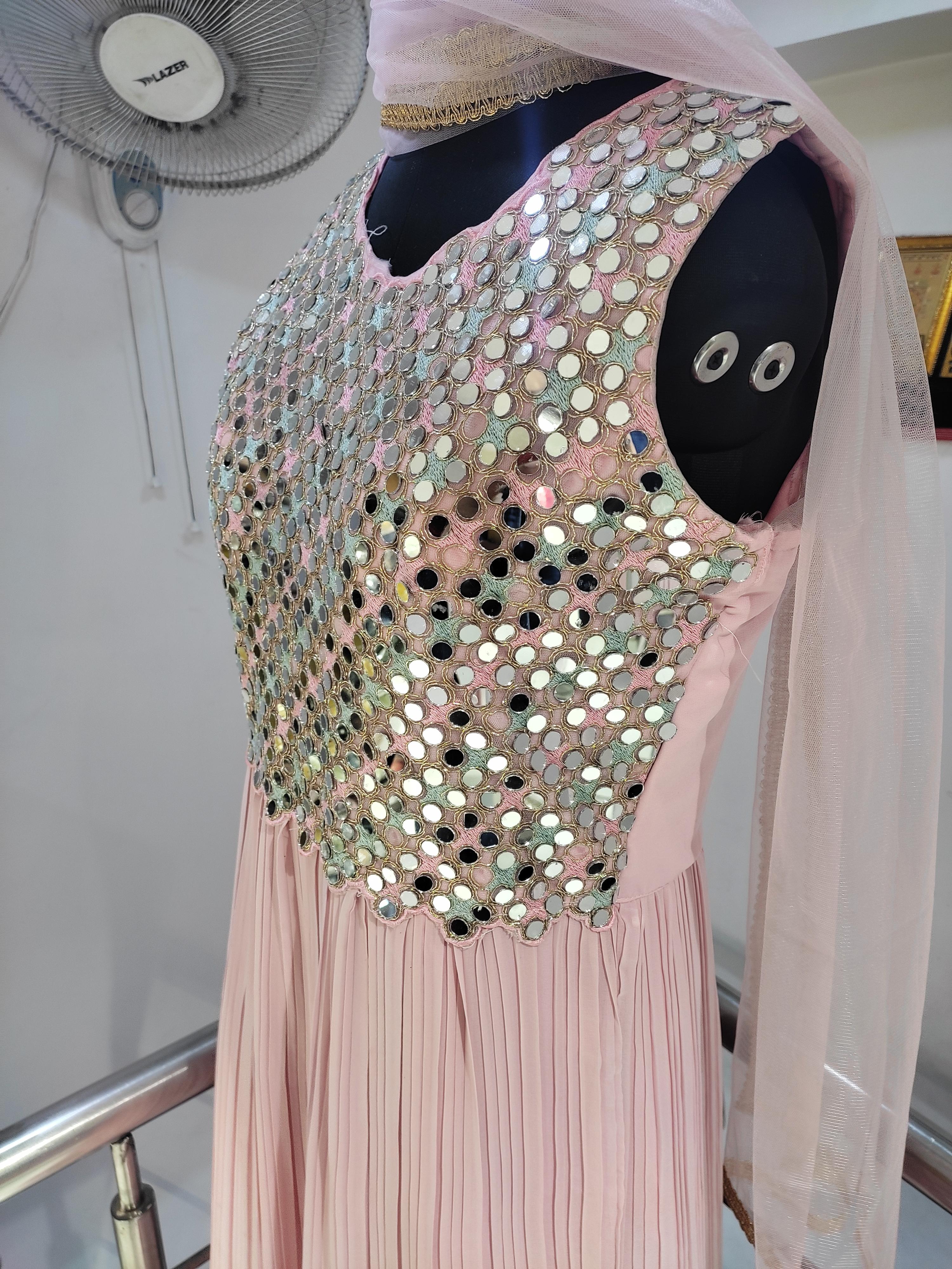 ladies dress - 18065713 - Standard Image - 1