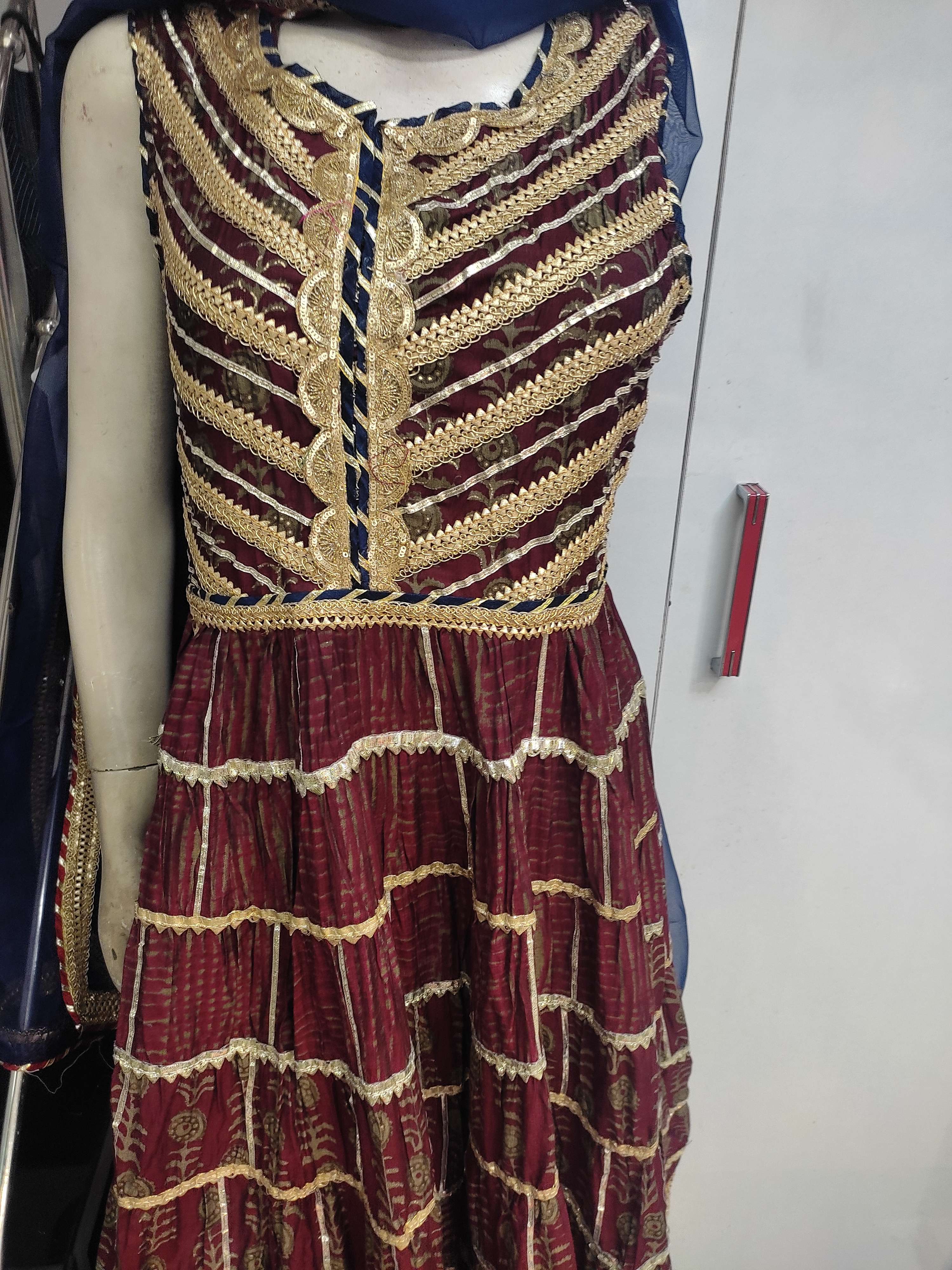 ladies dress - 18065726 - Standard Image - 1