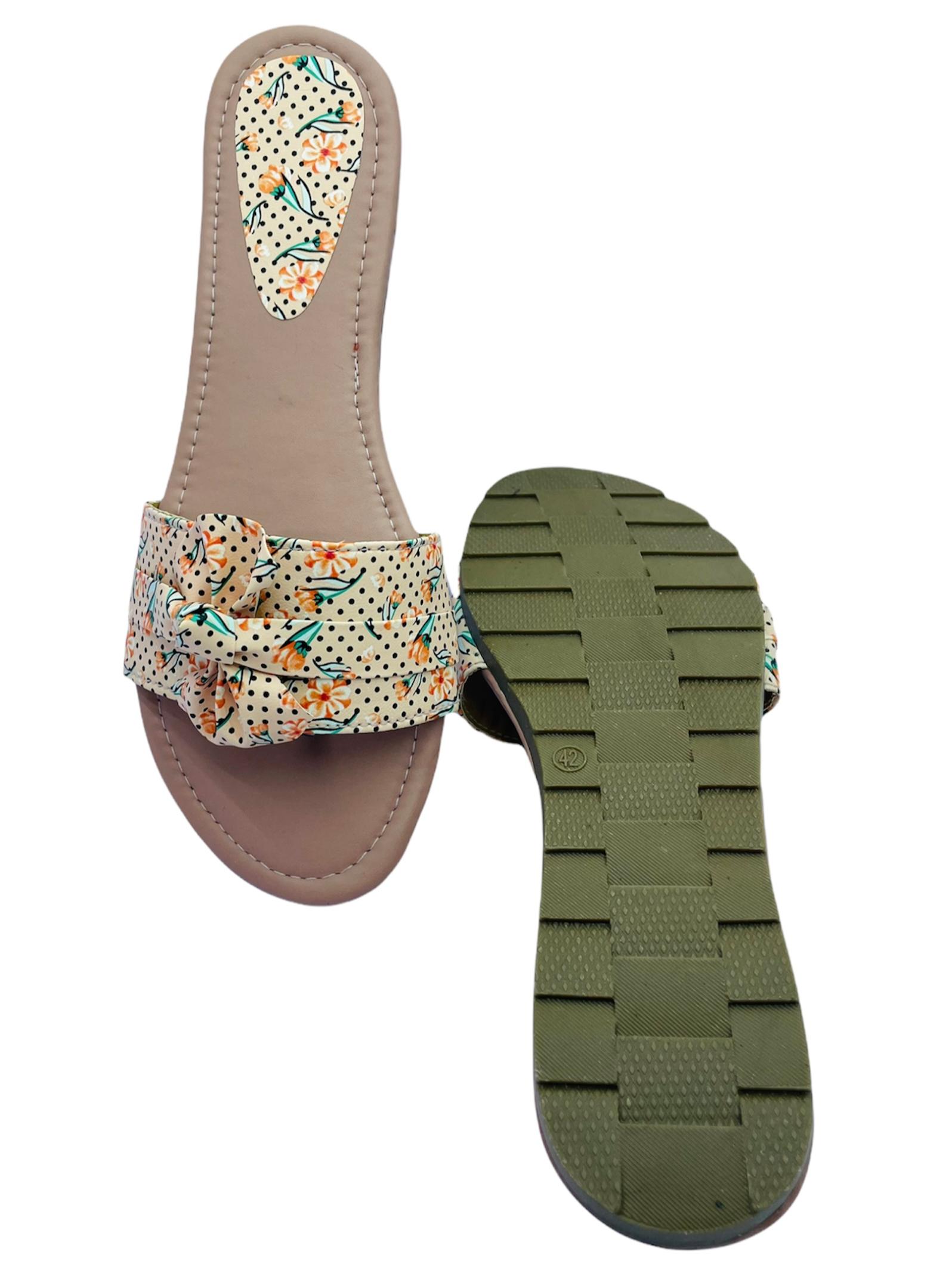 trendy and comfortable, this pair of  - 18065756 -  Standard Image - 1