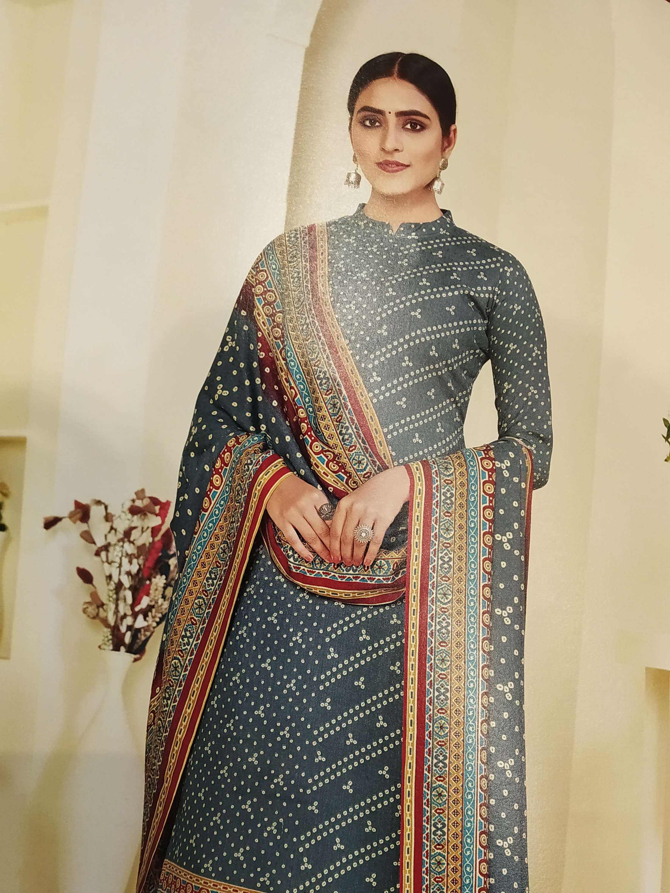 ladies suits - 18072632 - Standard Image - 1