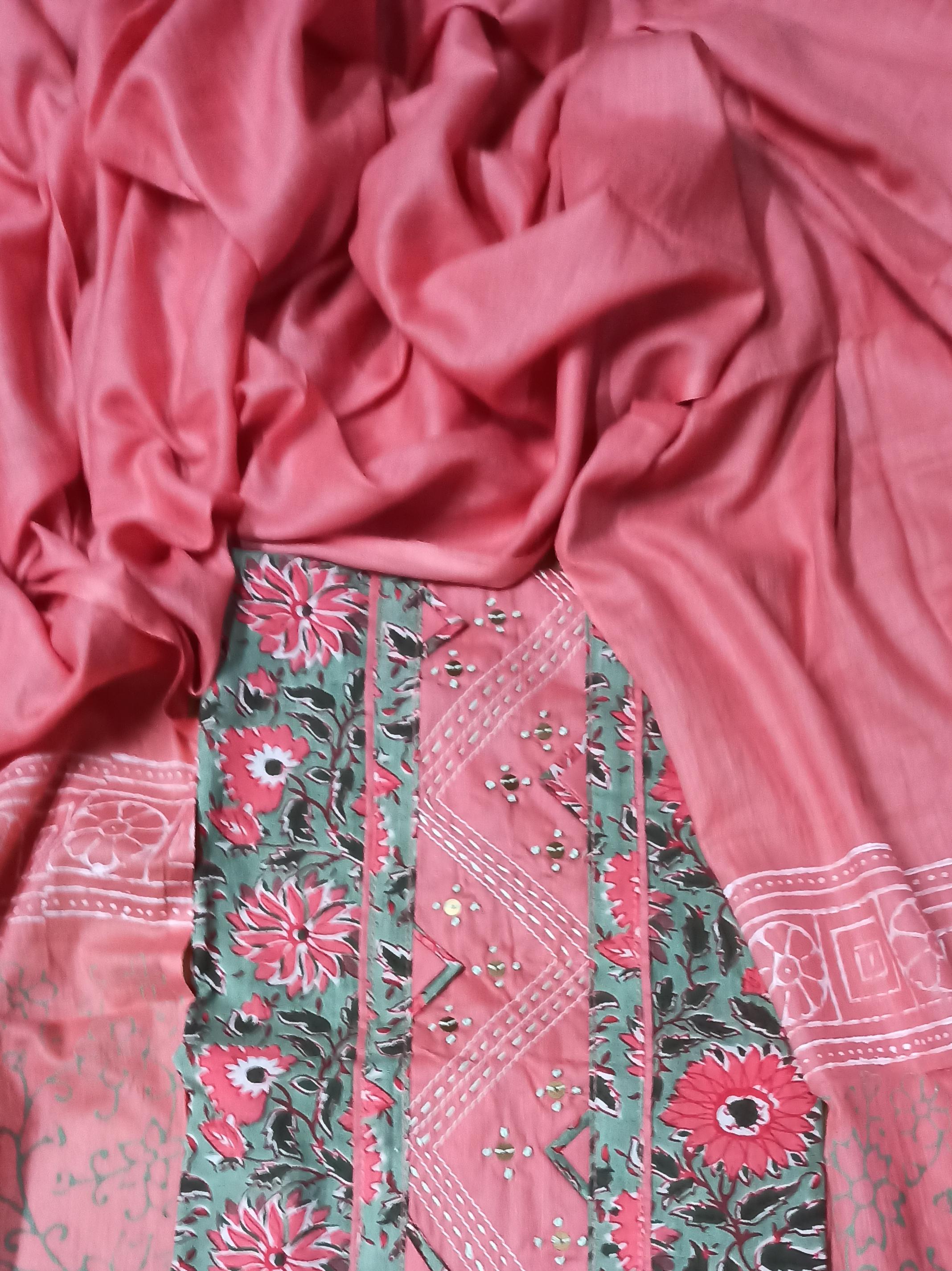 cotton print suits - 18078605 - Standard Image - 4