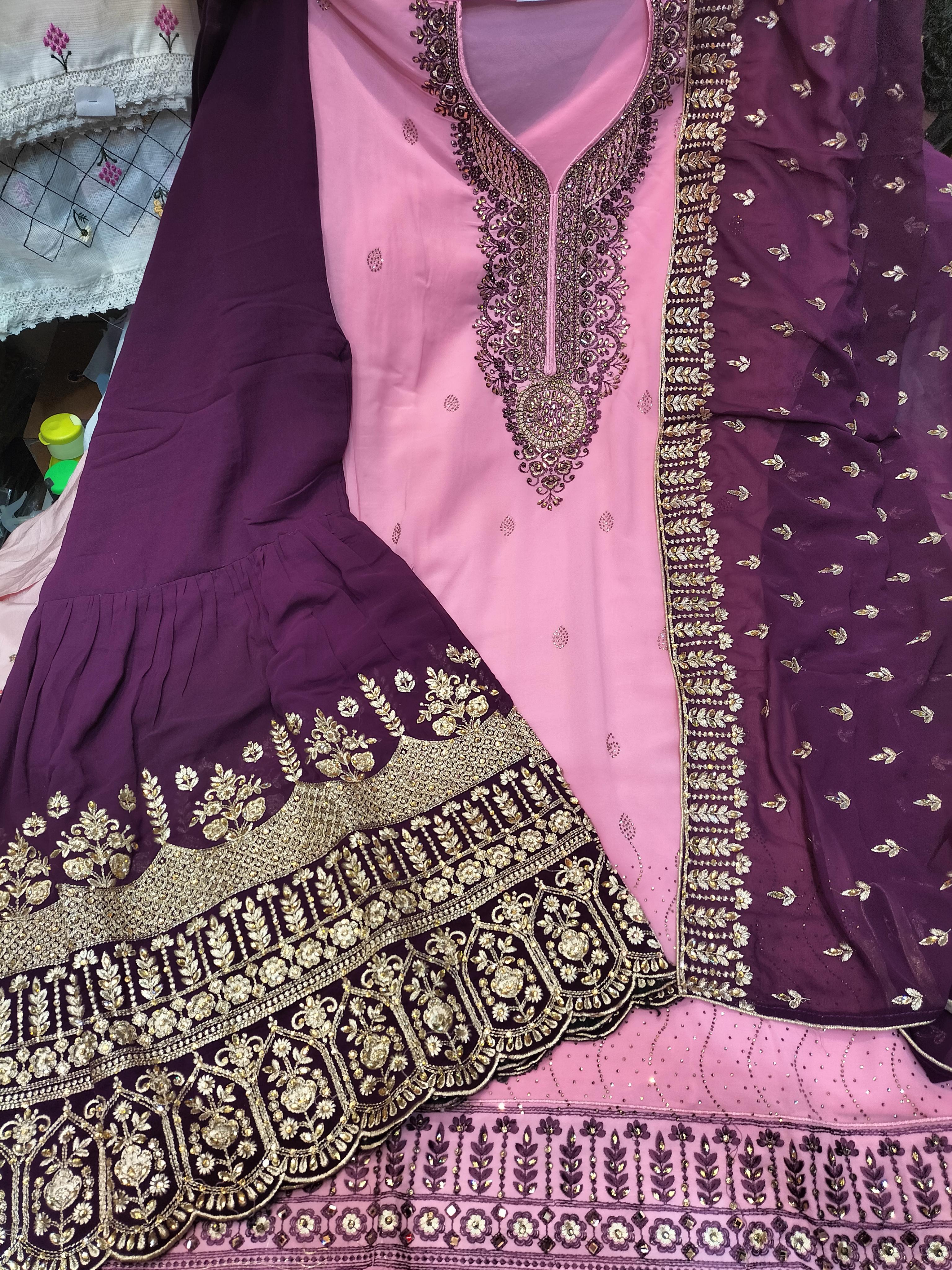 ladies sarara - 18109839 - Standard Image - 1