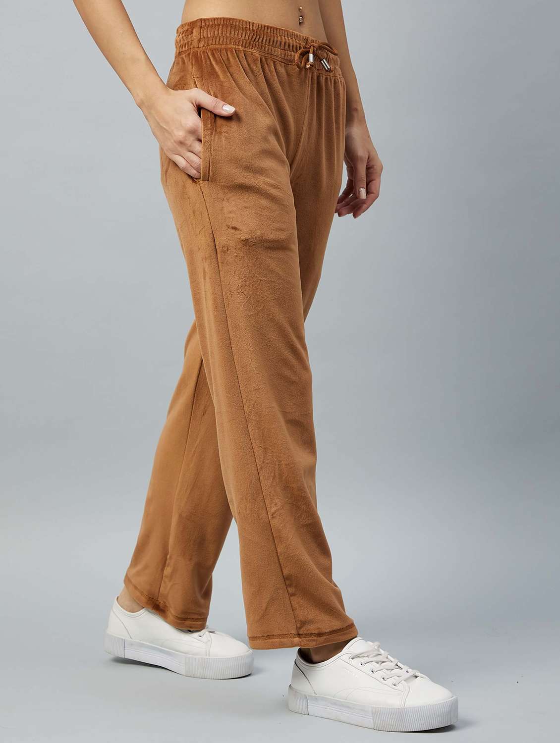 high rise solid jogger - 18110253 -  Standard Image - 1