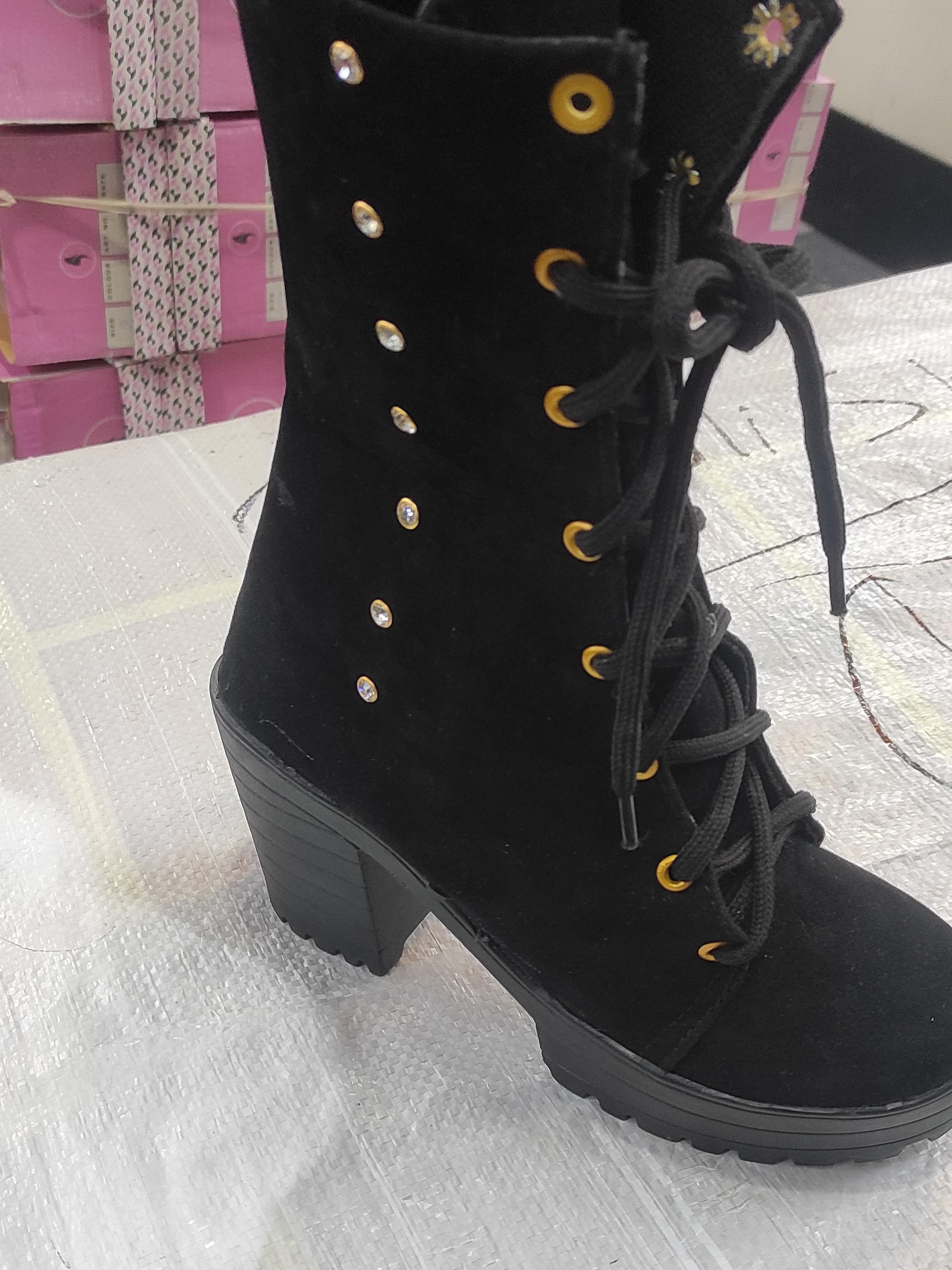 log shoes - 18110563 - Standard Image - 1