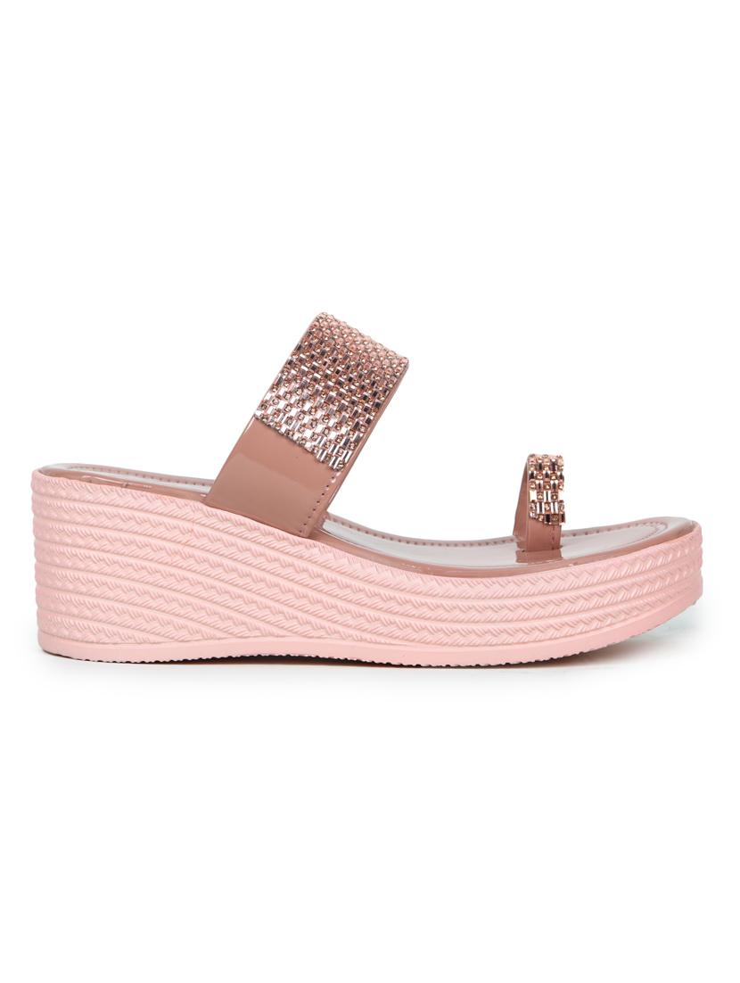 xwomen's trendy wedges sandal - 18111279 -  Standard Image - 1