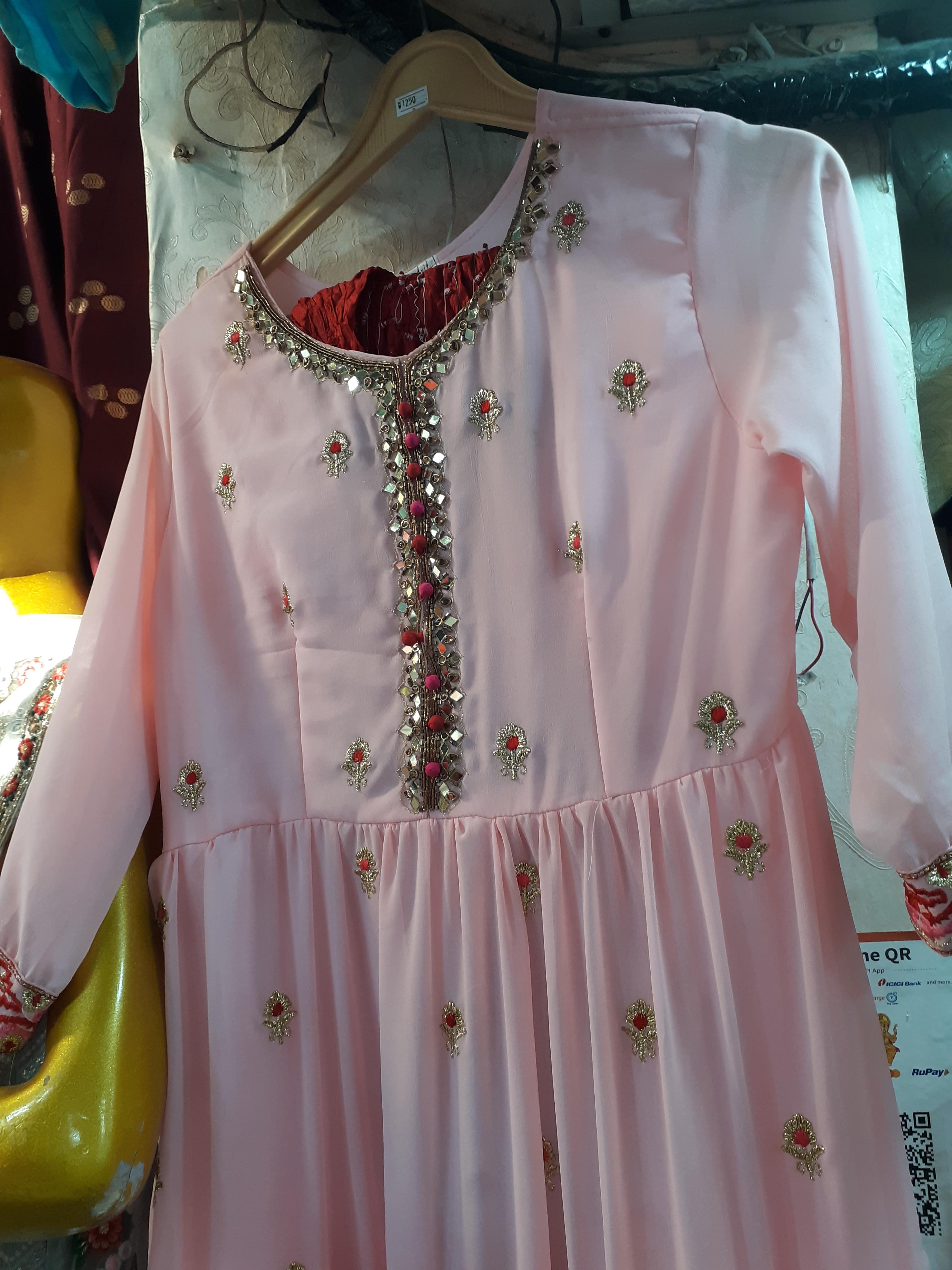 ladies dress - 18120340 - Standard Image - 1