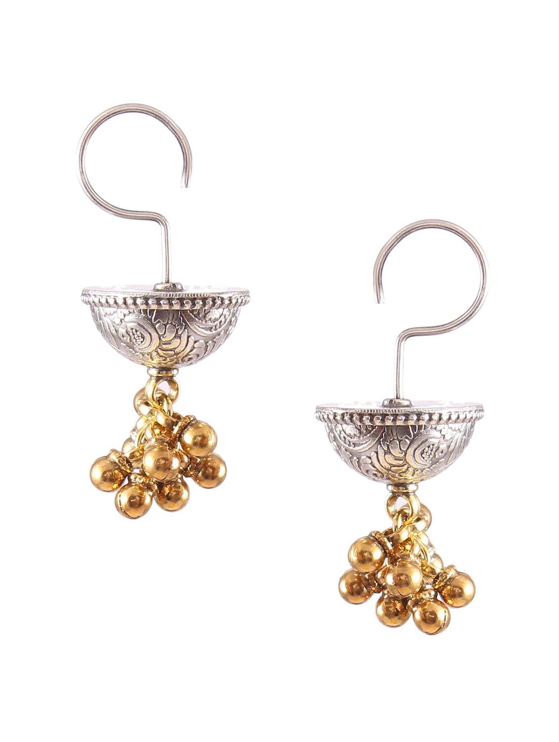 handcrafted gold earring - 18137956 - Zoom Image - 0