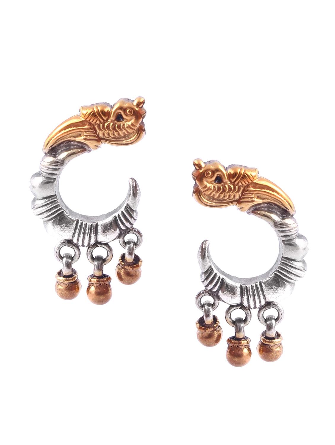 handcrafted gold earring - 18137960 - Zoom Image - 0