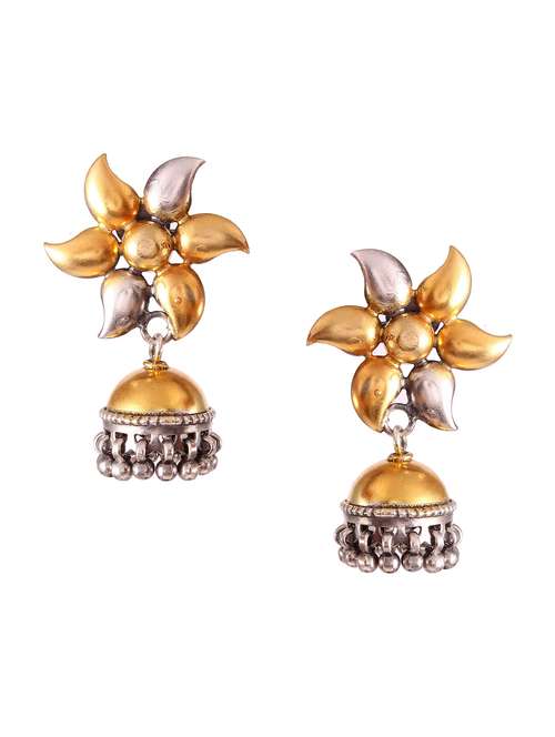 handcrafted gold earring - 18137967 - Standard Image - 0