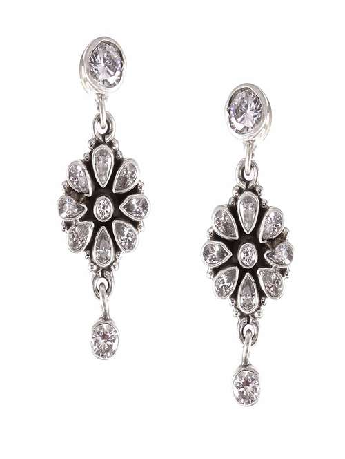 white silver studs earring - 18137976 -  Standard Image - 0