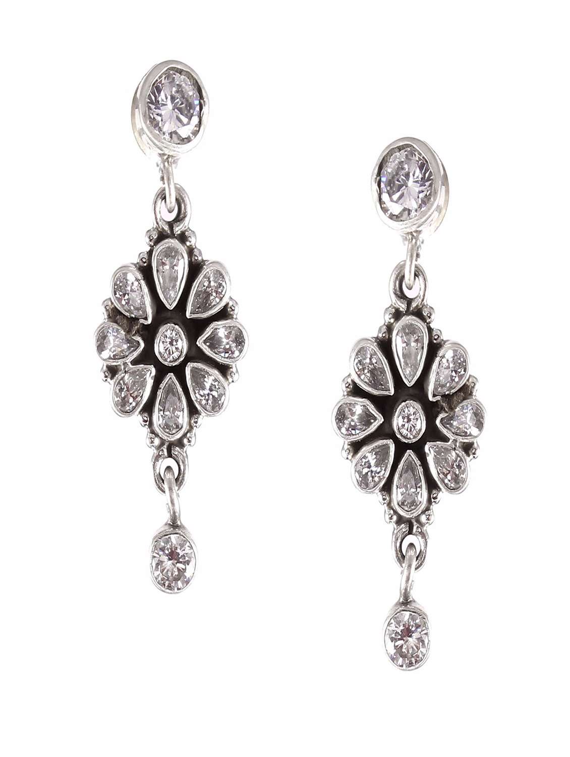 white silver studs earring - 18137976 -  Zoom Image - 0