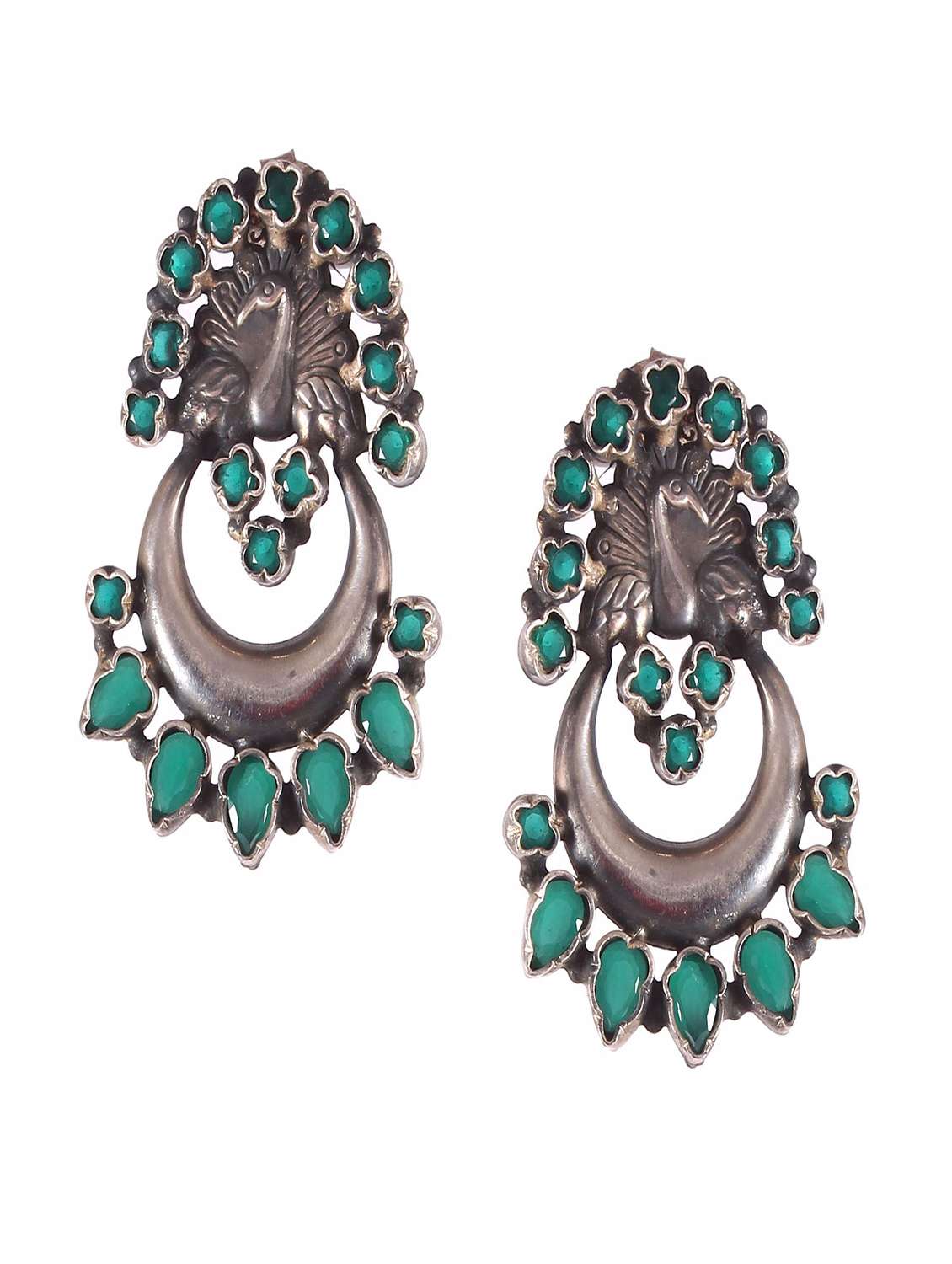 handcrafted embellished earring - 18137977 -  Zoom Image - 0