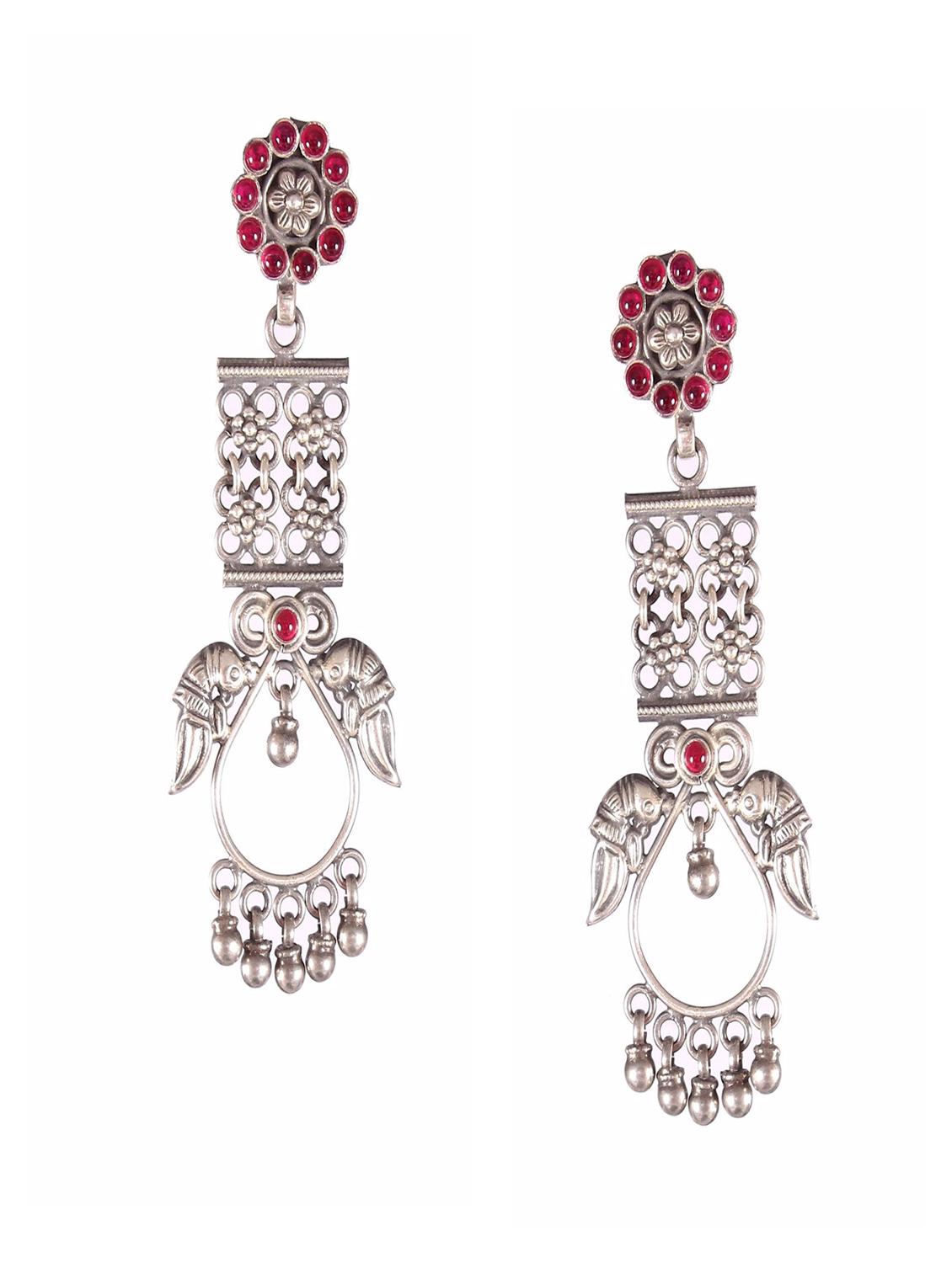 handcrafted embellished earring - 18137982 - Zoom Image - 0