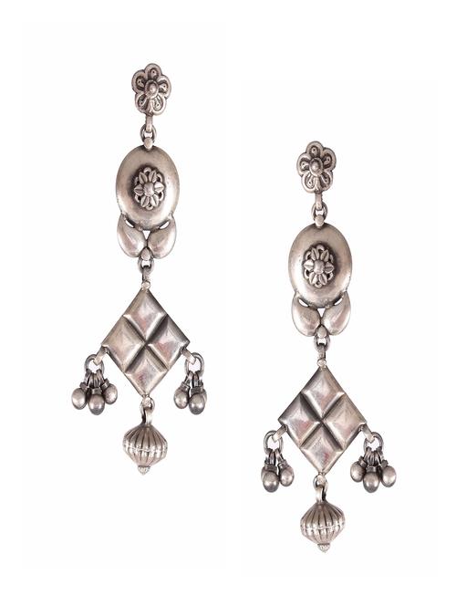 silver studs earring - 18138004 -  Standard Image - 0