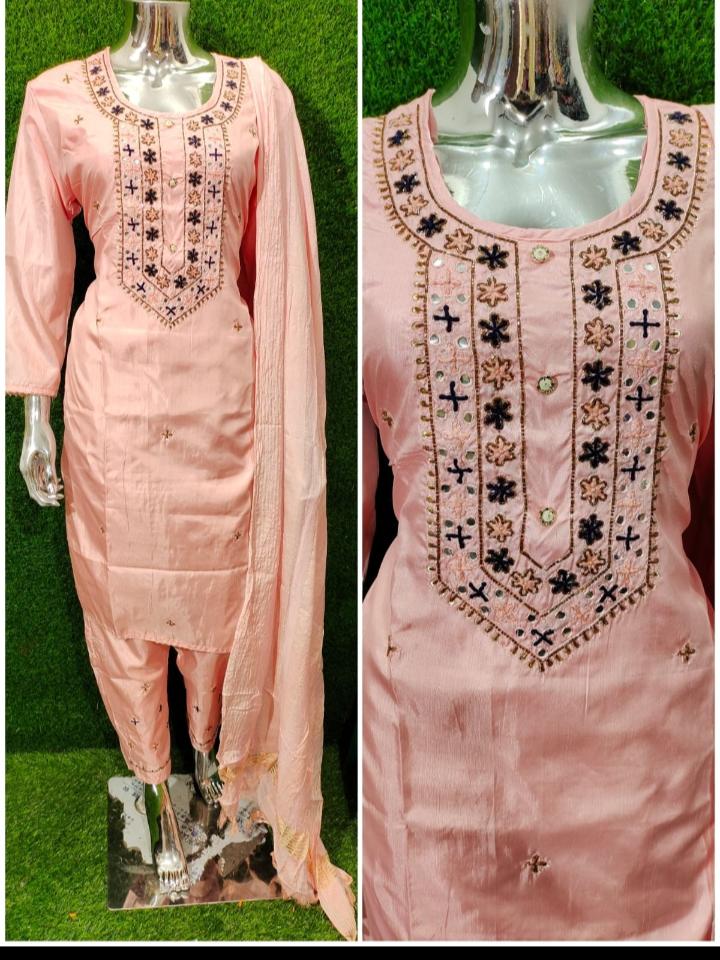 ladies suit - 18141142 - Standard Image - 1