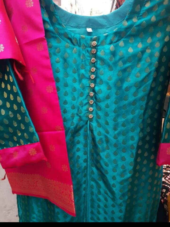 ladies suit  - 18141157 -  Standard Image - 1