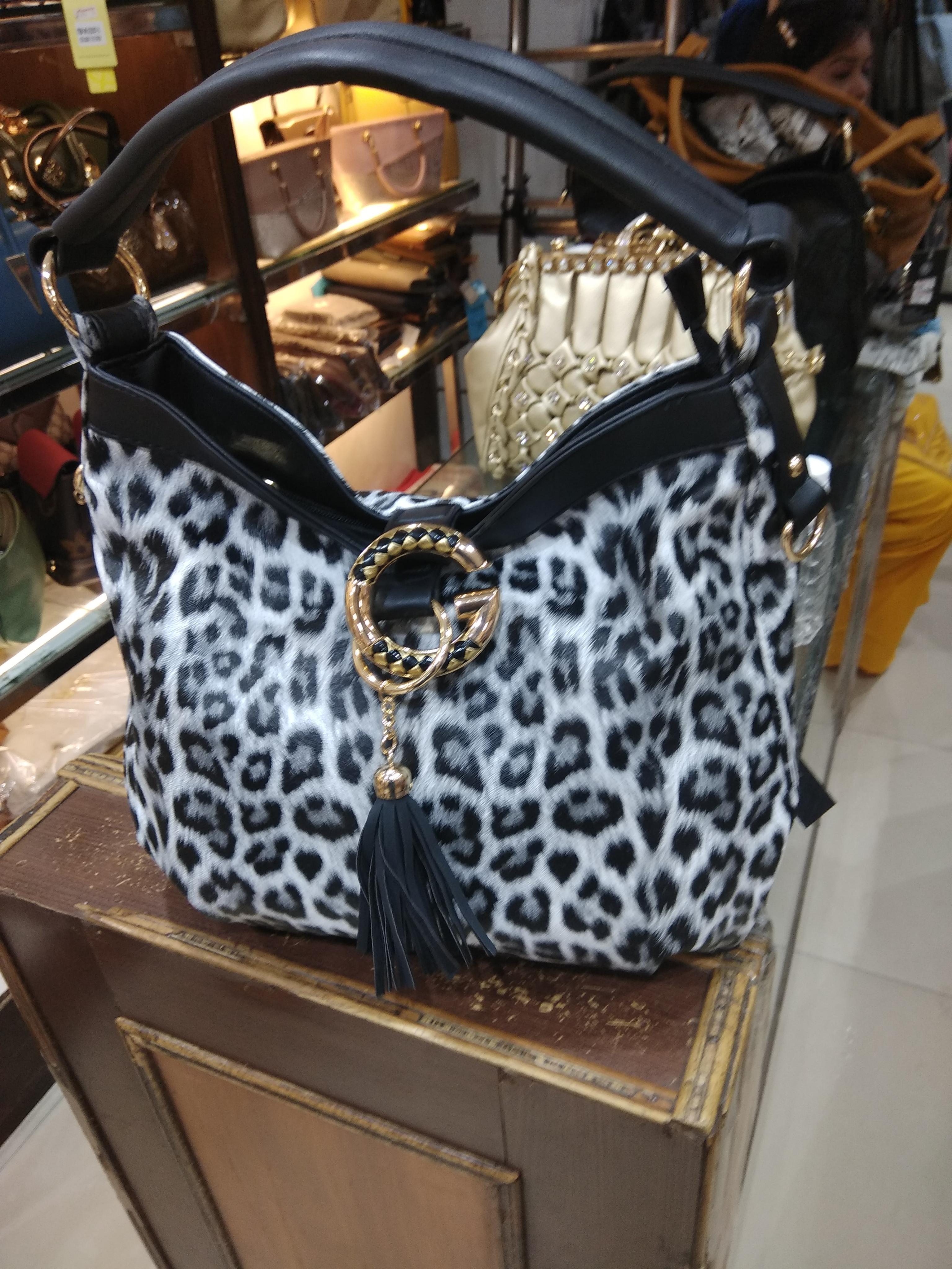 handsbag for ladies - 18150491 - Standard Image - 1