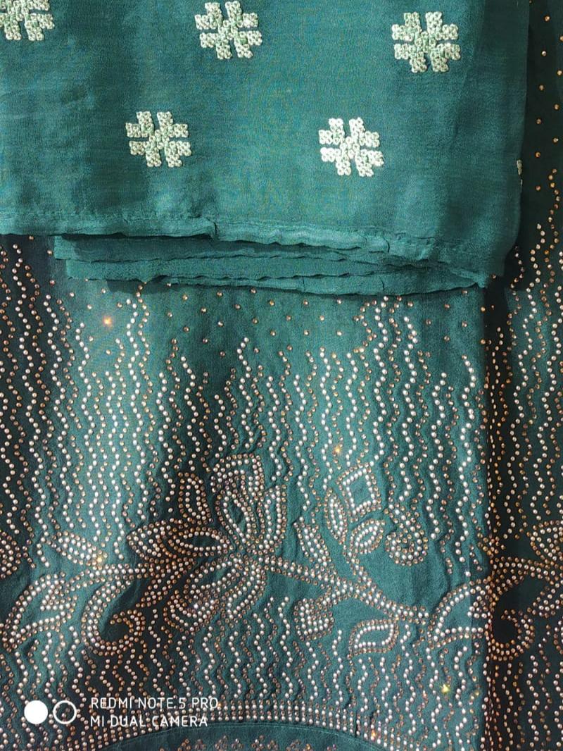 silk - 18150919 - Standard Image - 1