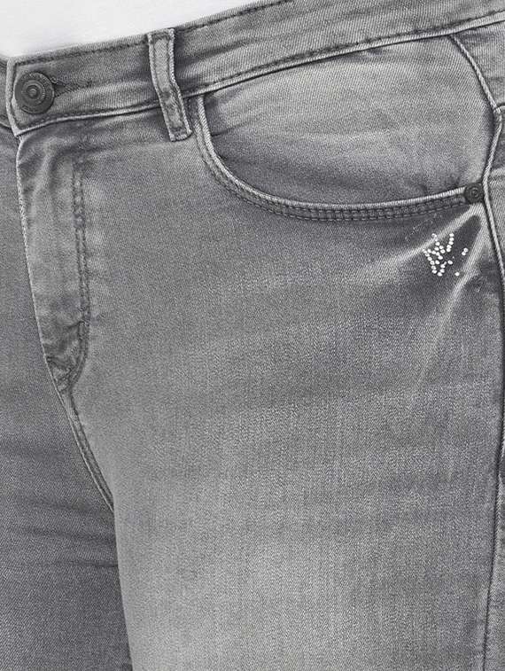 women's plain slim fit jeans - 18152237 - Standard Image - 4