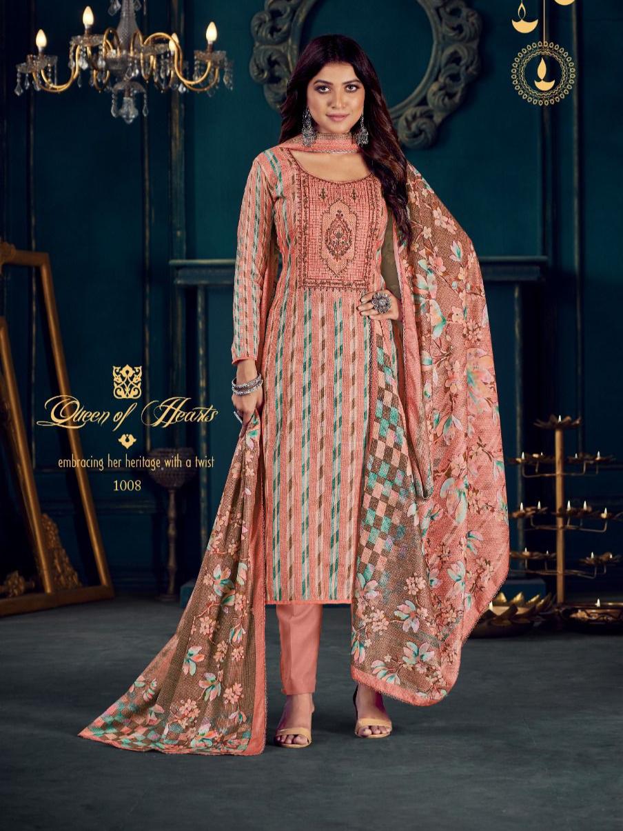 ladies suit - 18153231 - Standard Image - 1