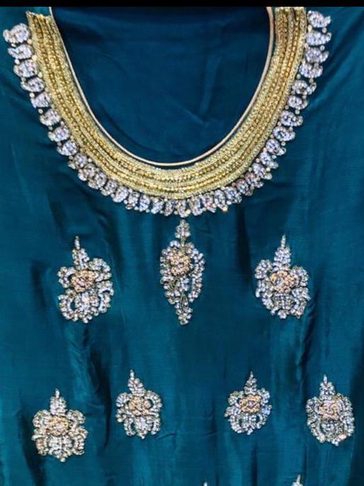 chinnon suit  - 18158900 -  Standard Image - 1