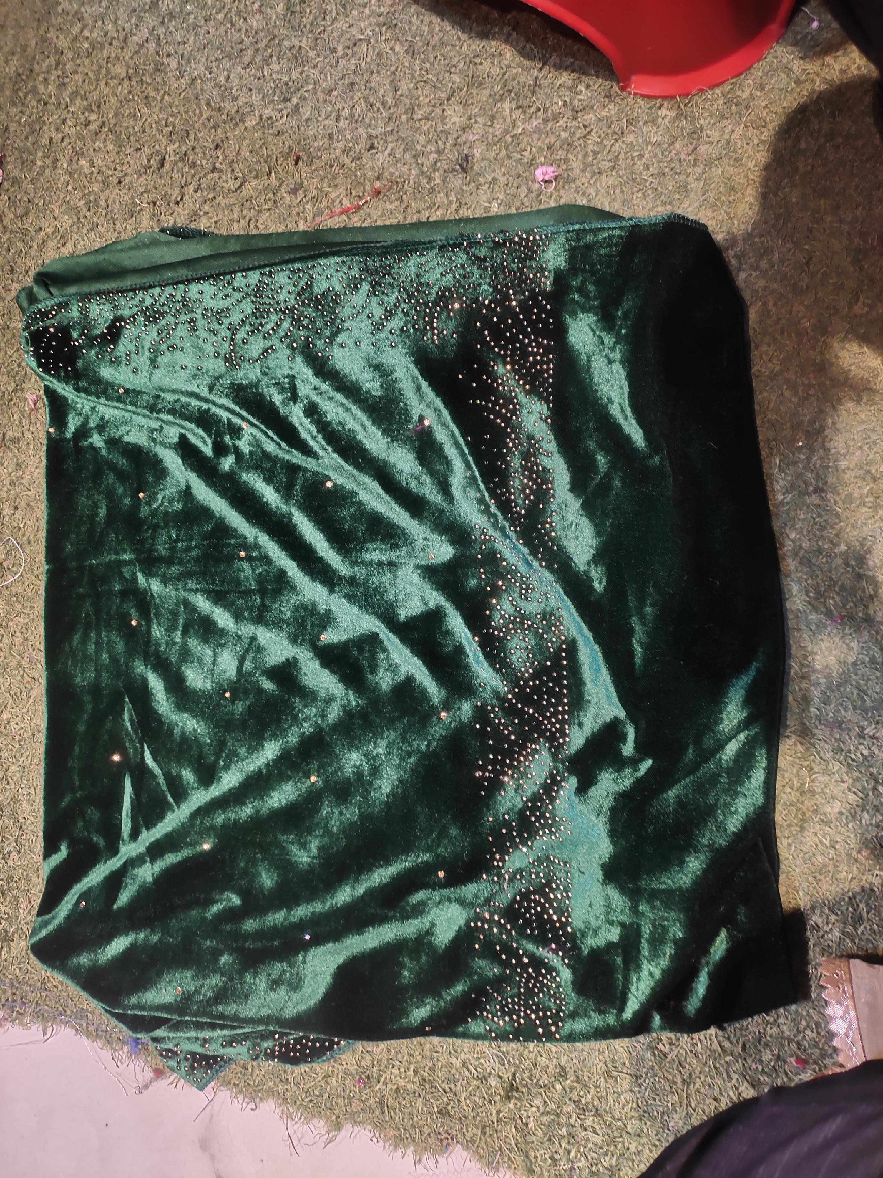 double tone velvet duppata  - 18158932 -  Standard Image - 1