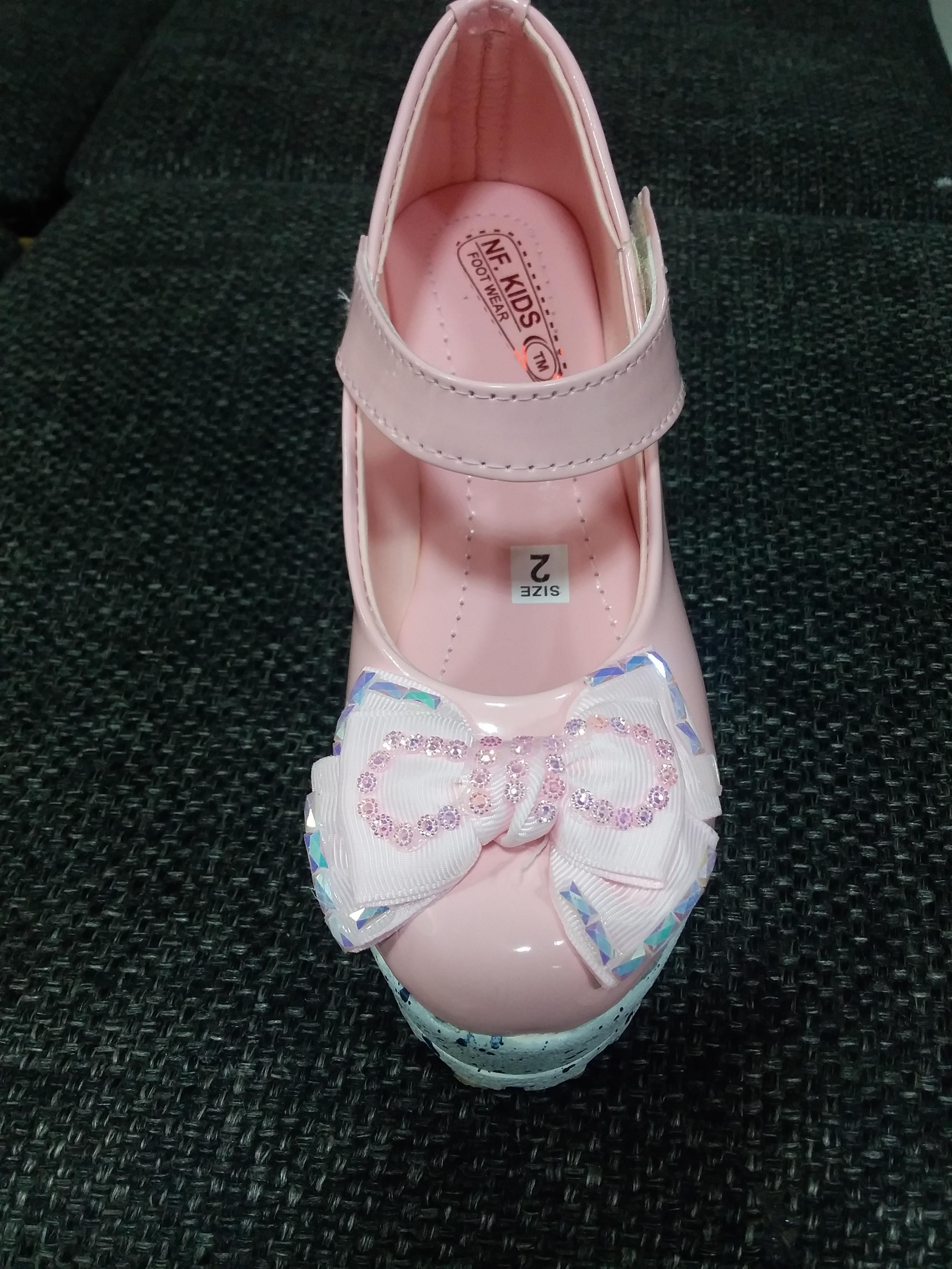 velly with heals for kids - 18164348 - Standard Image - 1