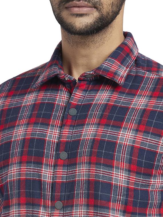 red checked casual shirt - 18169941 - Standard Image - 4