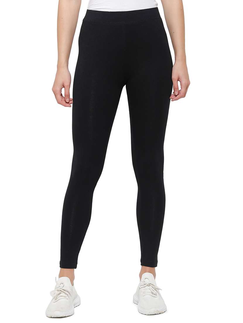 black solid ankle length active wear tights
